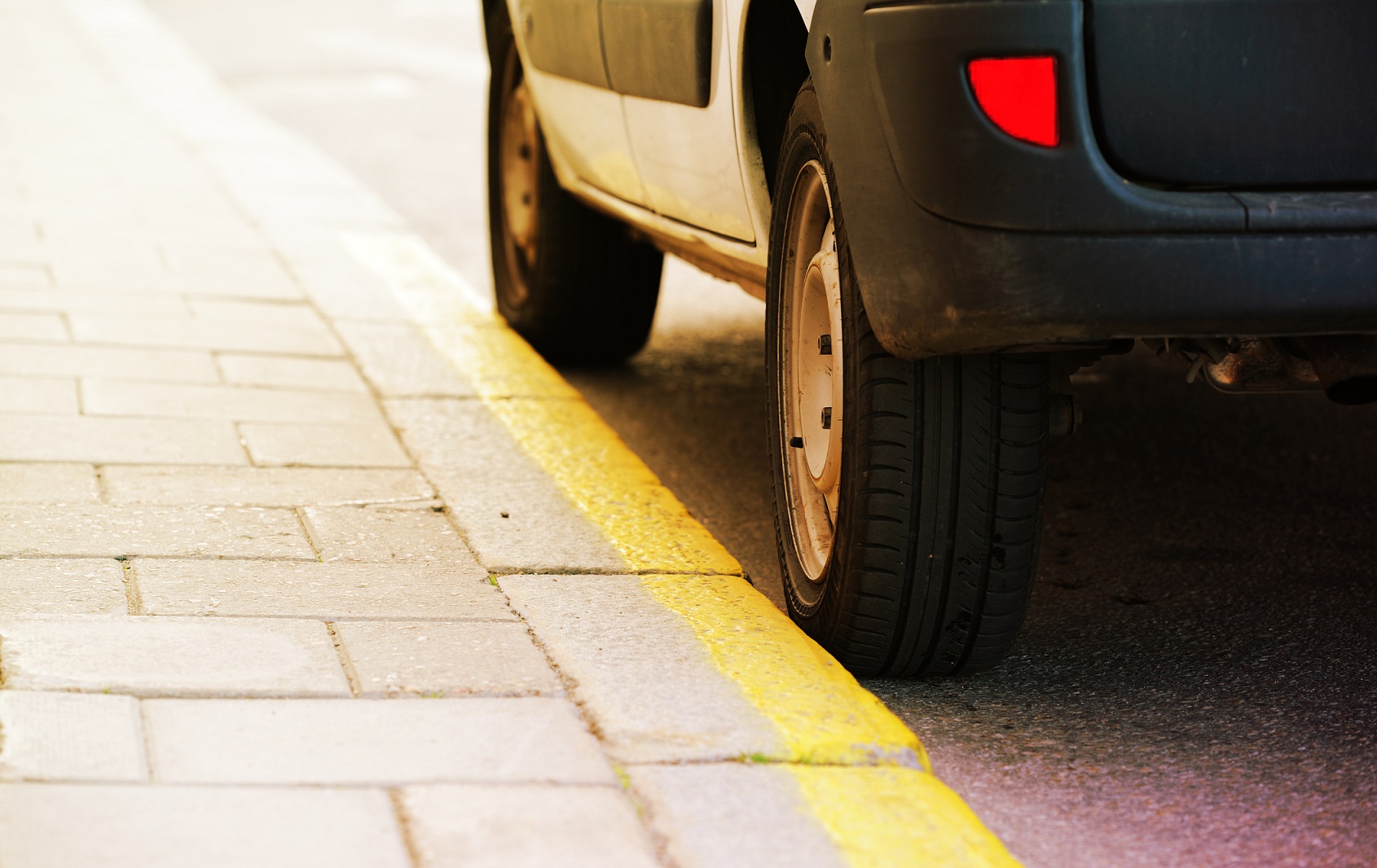 Estas son las calles donde estará permitido estacionarse en línea amarilla esta Navidad 