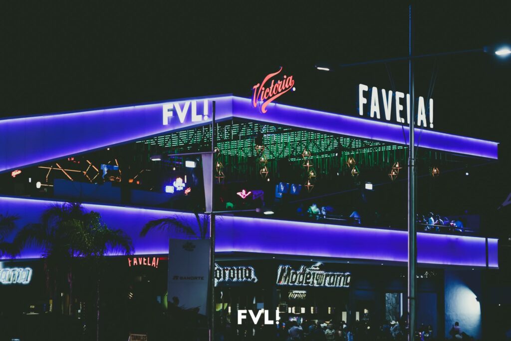 Revisan permisos para operar bares y antros hasta las 5 a.m. durante la FNSM