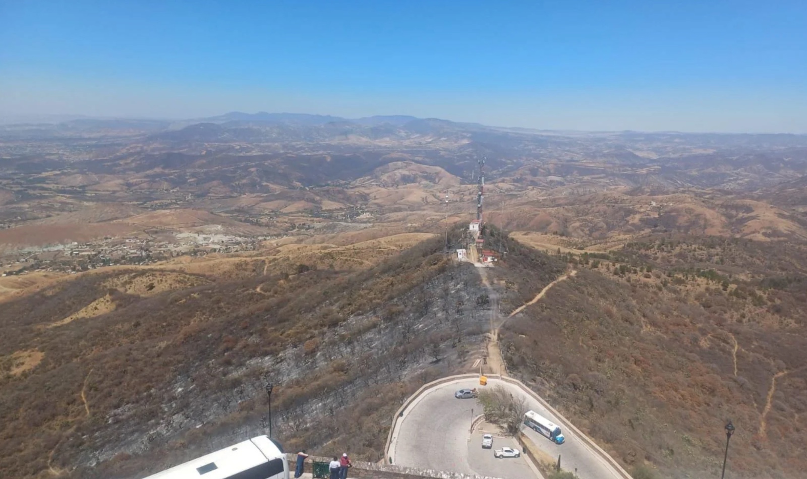 Incendios forestales consumen 110 hectáreas del Cerro del Cubilete en Silao