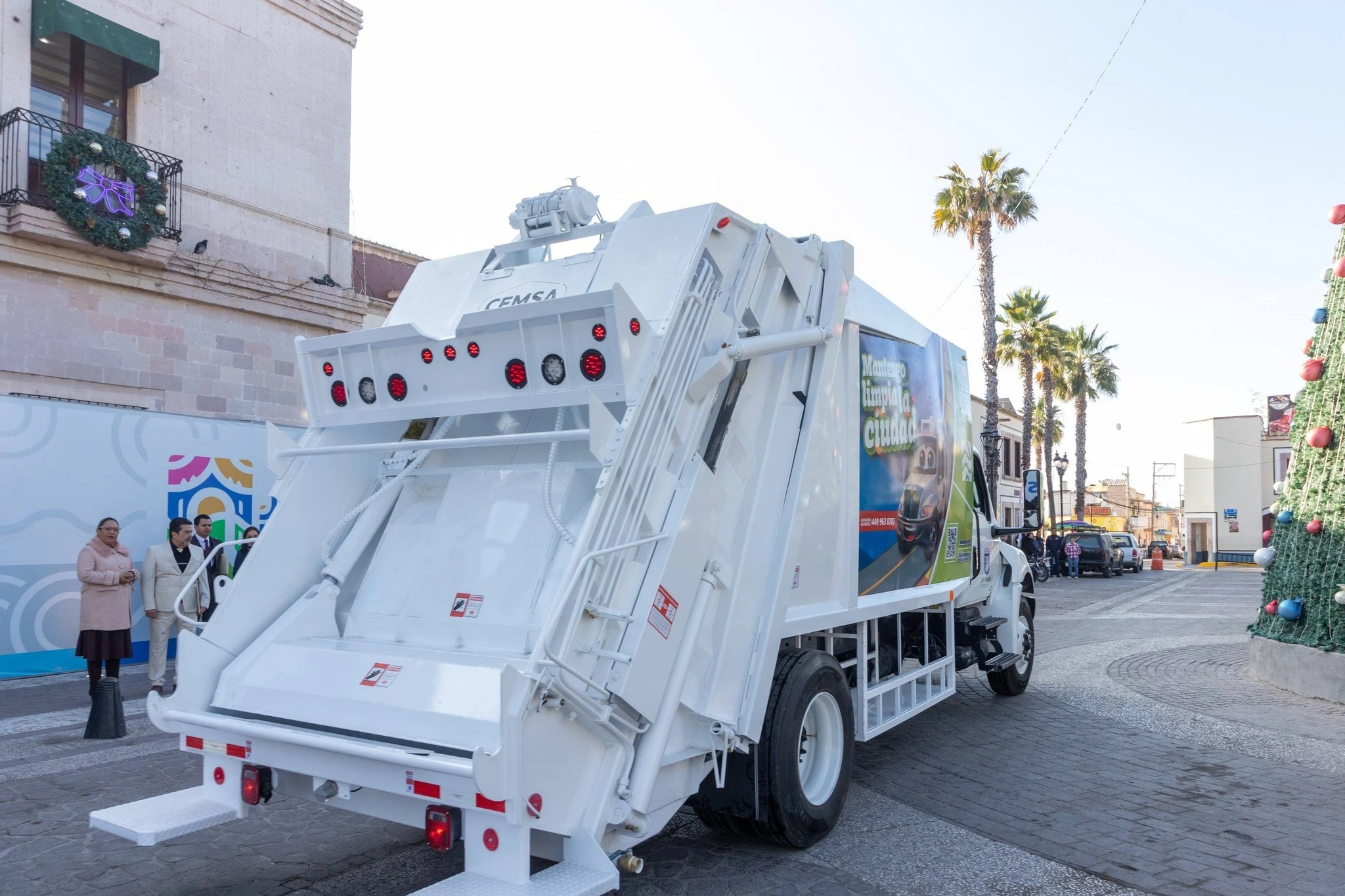 Jesús María sancionará a quienes tiren basura alrededor del contenedor