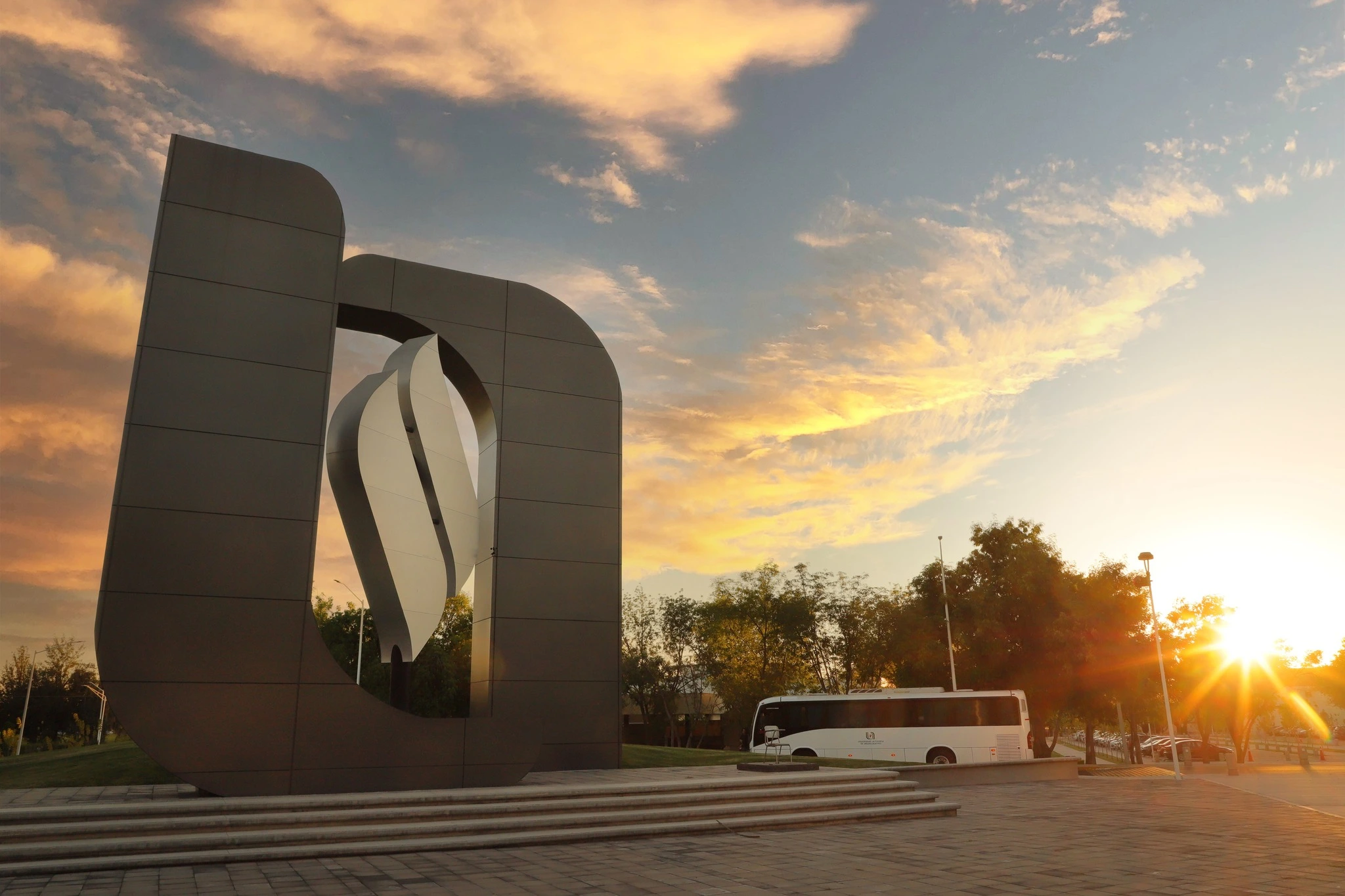 Buscará UAA ampliar su oferta educativa con programas en línea