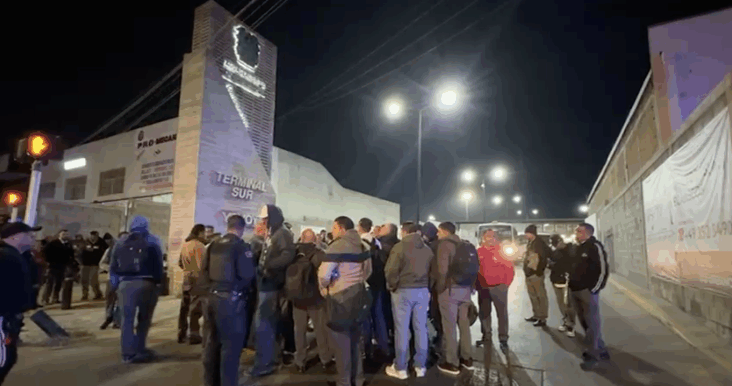 “Son trabajadores de la concesionaria”: Movilidad descarta paro tras protesta de choferes