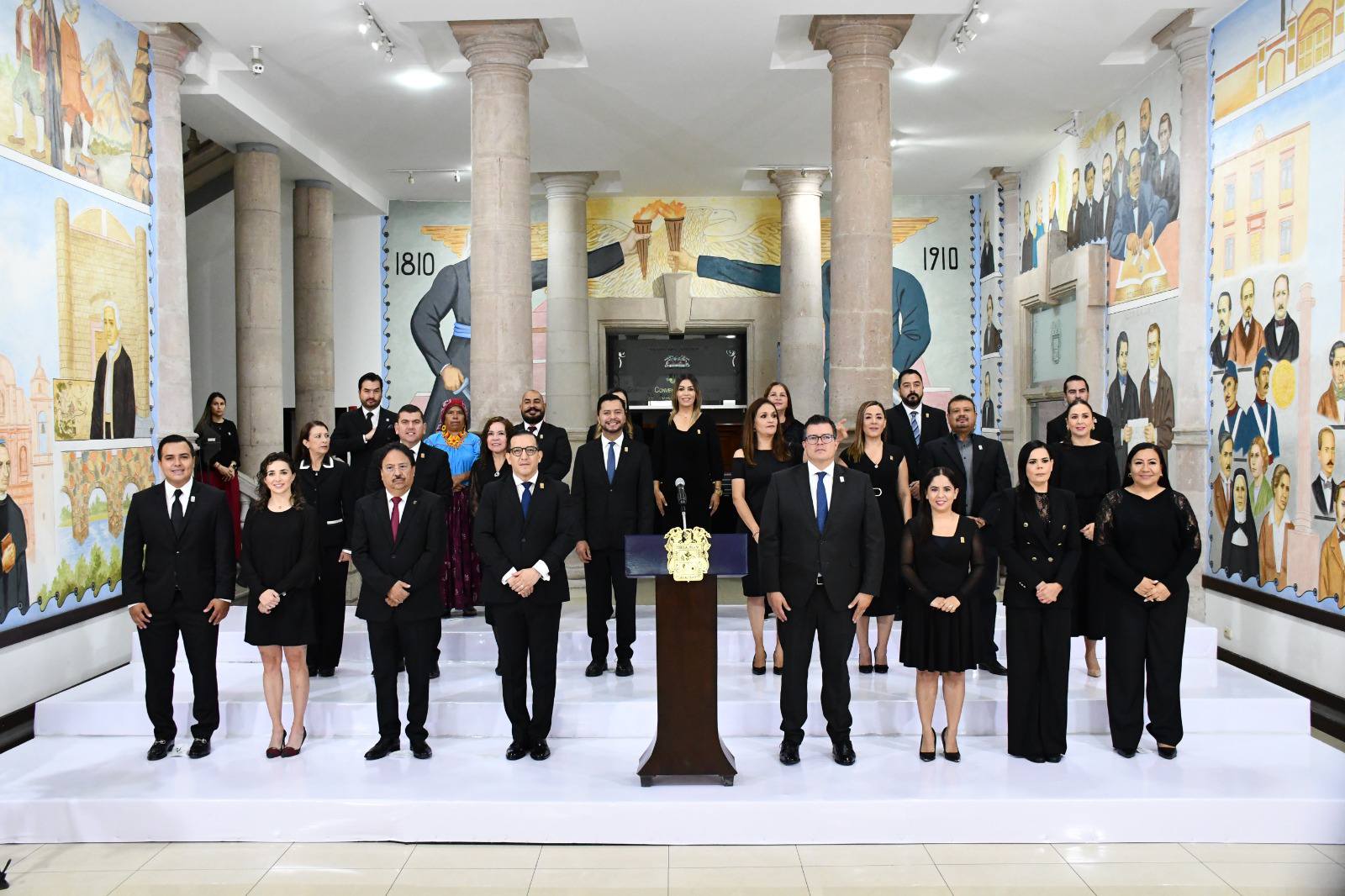 Cada diputado en Aguascalientes cuesta 11.4 mdp al año, exhibe Sheinbaum tras rechazo a reforma electoral