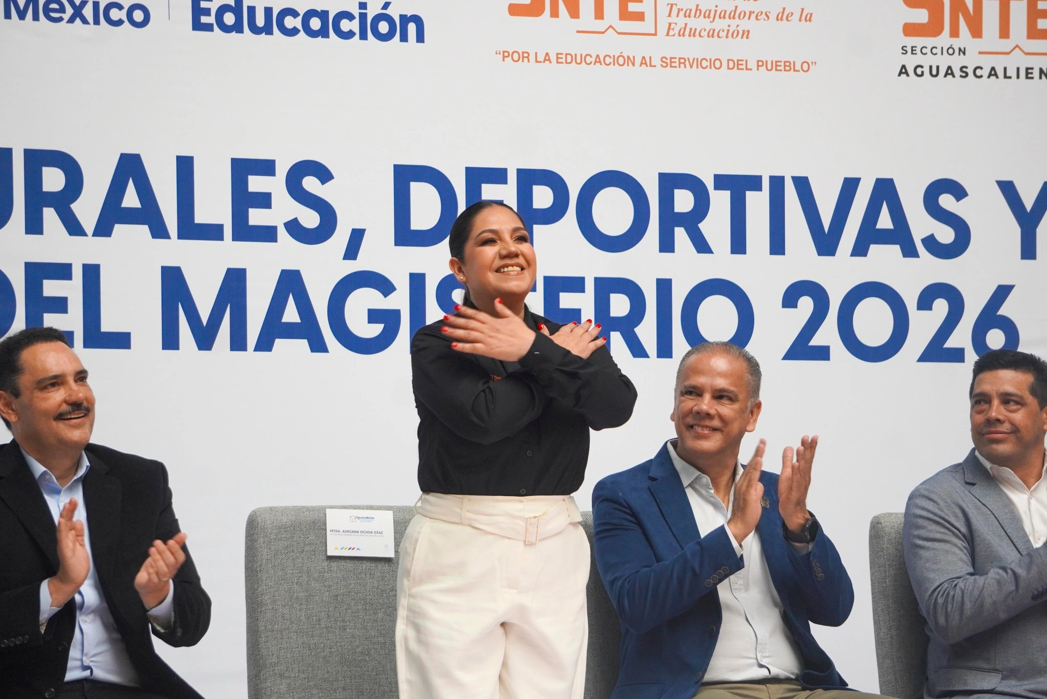 SNTE busca incremento salarial del 13%