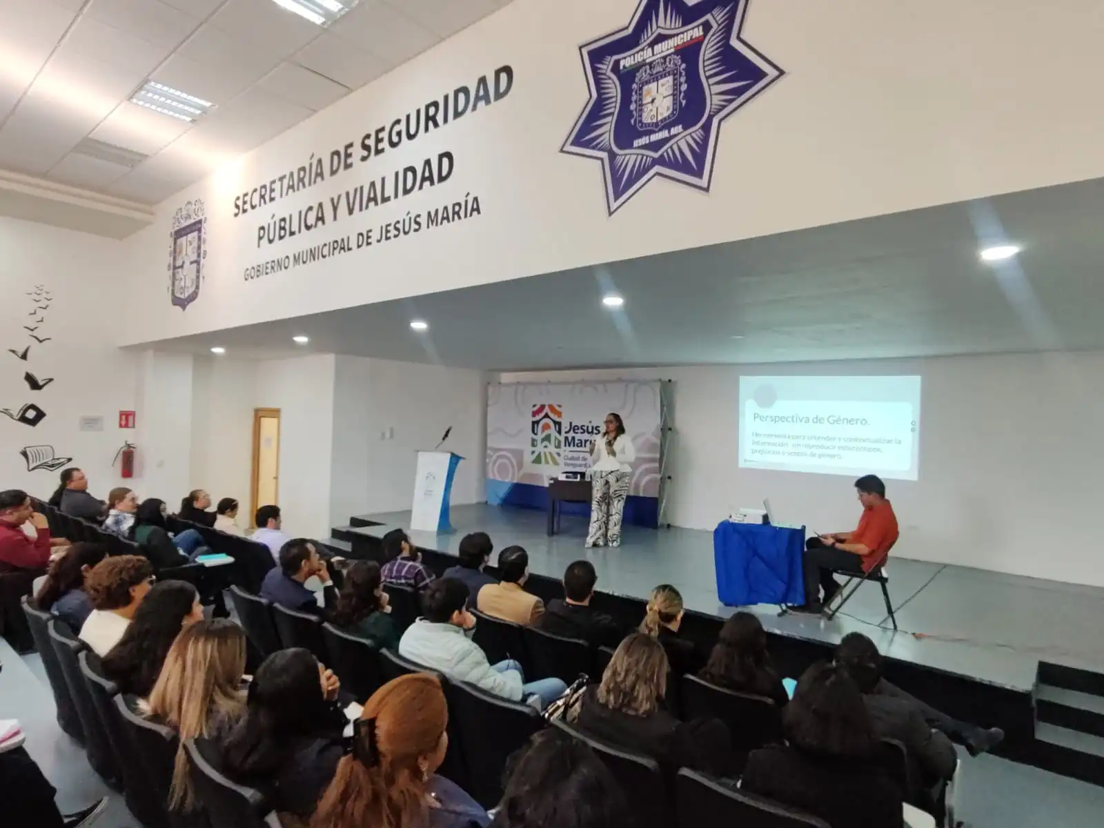 Fortalecen justicia familiar en Jesús María con capacitación a servidores públicos