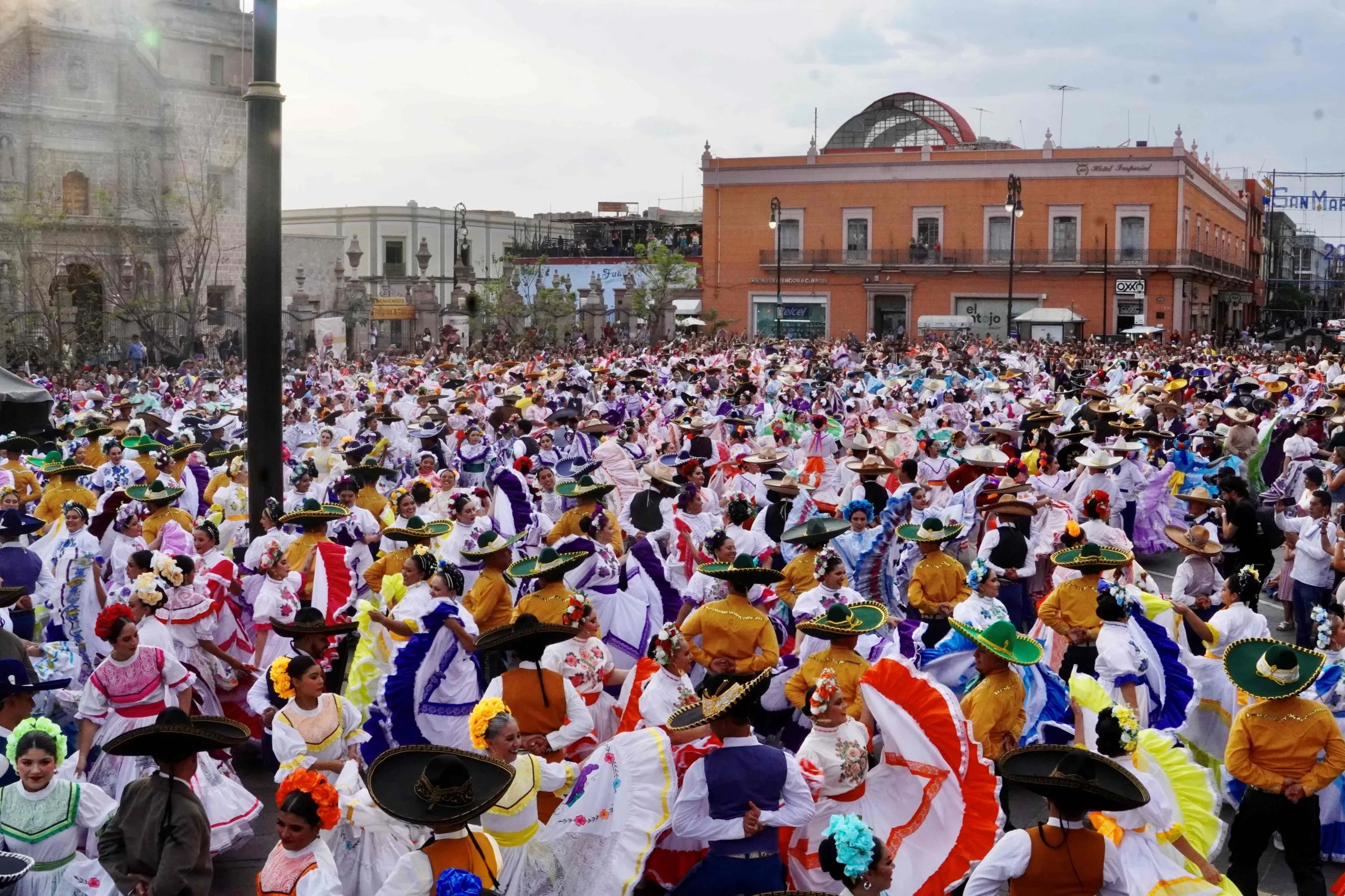 Habrá Pelea de Gallos Monumental en la FNSM