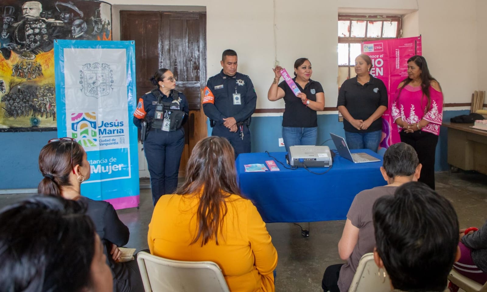 Mujeres reciben orientación legal y psicológica en comunidades de Jesús María