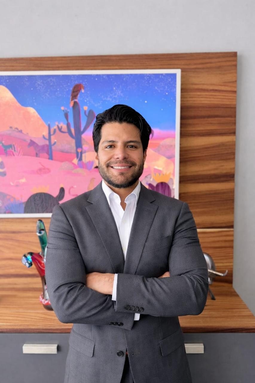 Avanza la banca digital, pero persisten brechas de acceso y uso: advierte Manuel Herrejón.