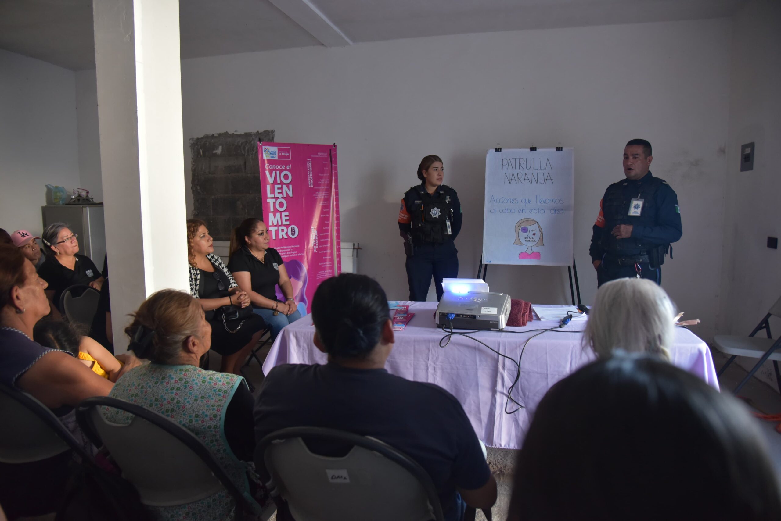 Realizan jornada informativa sobre prevención de la violencia en Los Arenales