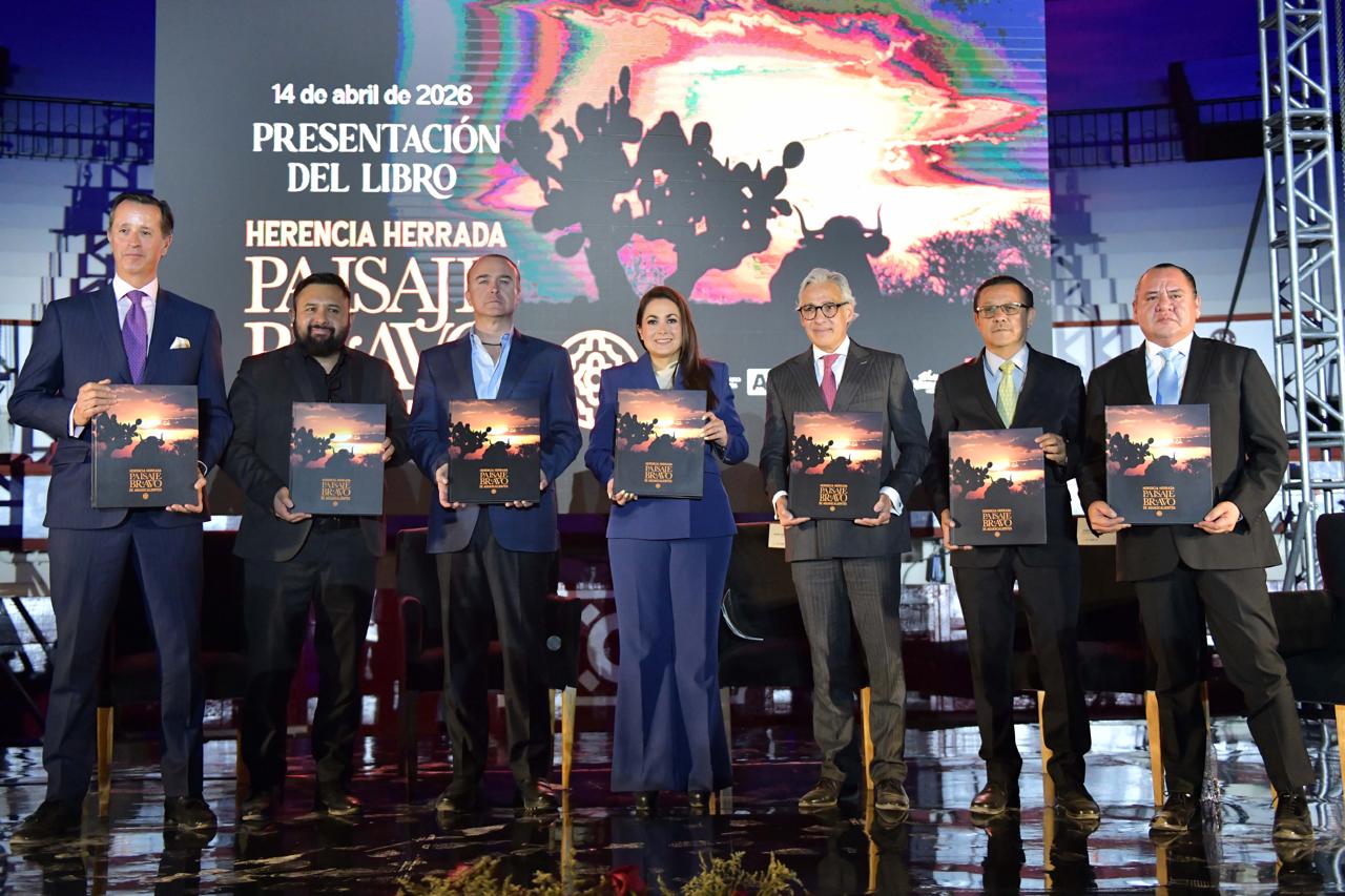 Presentan libro sobre la tradición taurina de Aguascalientes desde la Plaza de Toros