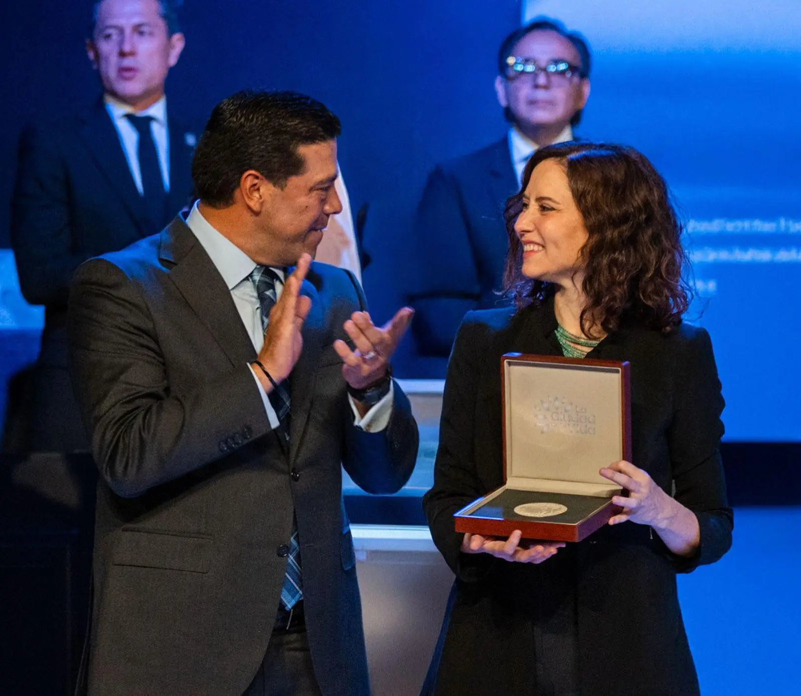 Reconoce Ayuntamiento de Aguascalientes a Isabel Díaz Ayuso
