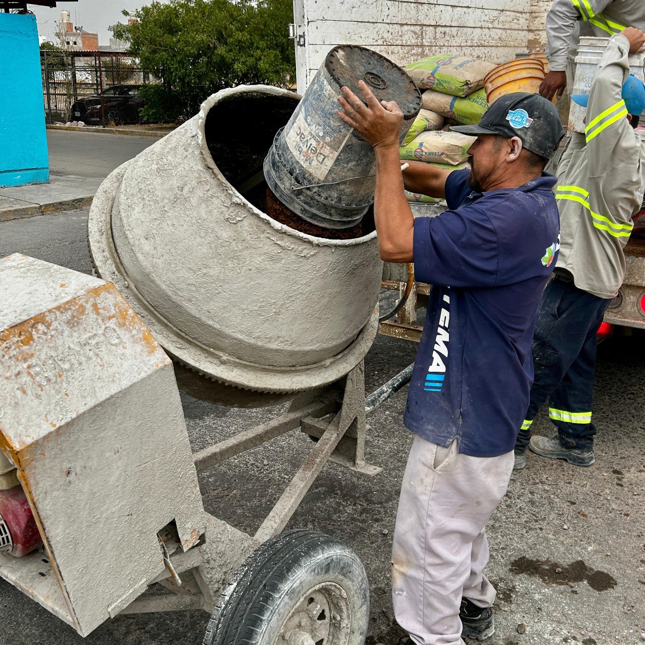 MIAA avanza con bacheo y saneamiento de alcantarillado en Casa Blanca y El Encino