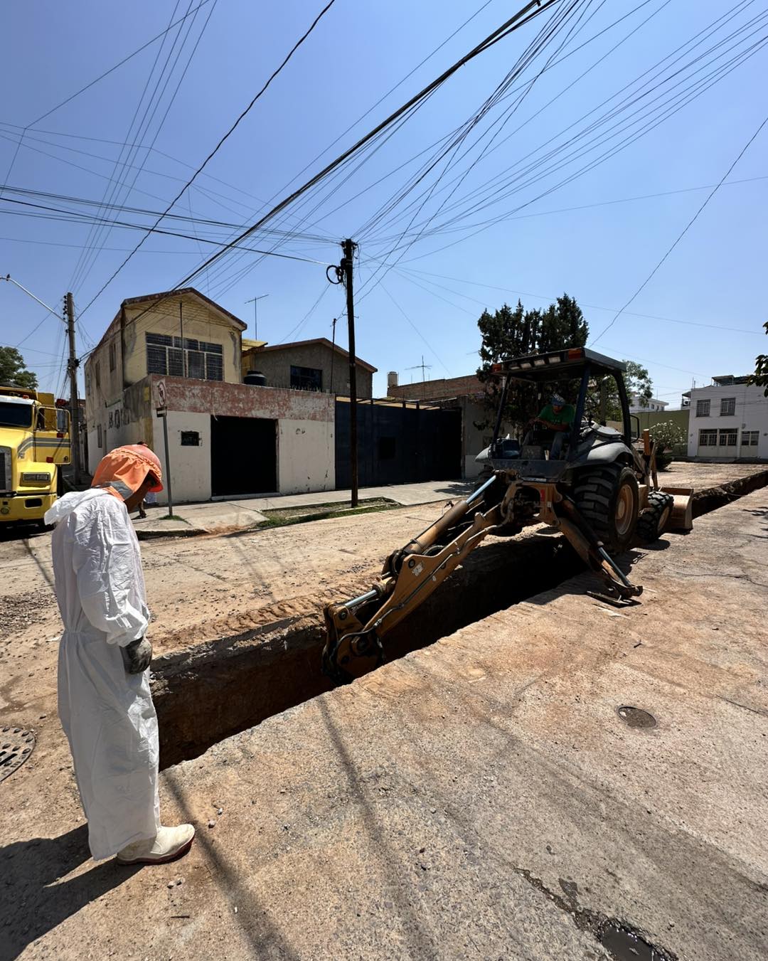 MIAA realiza labores de desazolve para evitar brotes de aguas negras