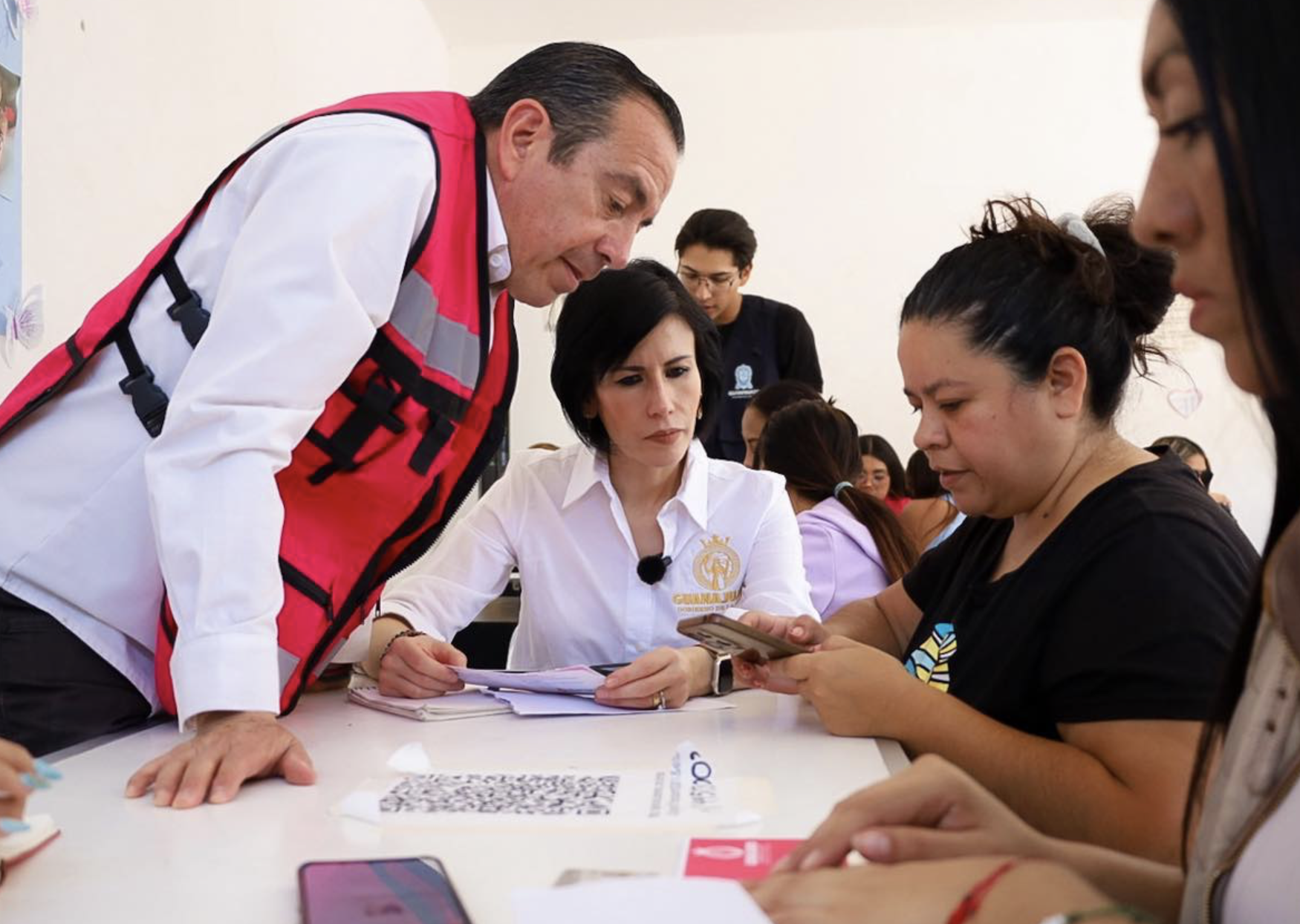 Anuncian fechas para el primer pago de la Tarjeta Rosa