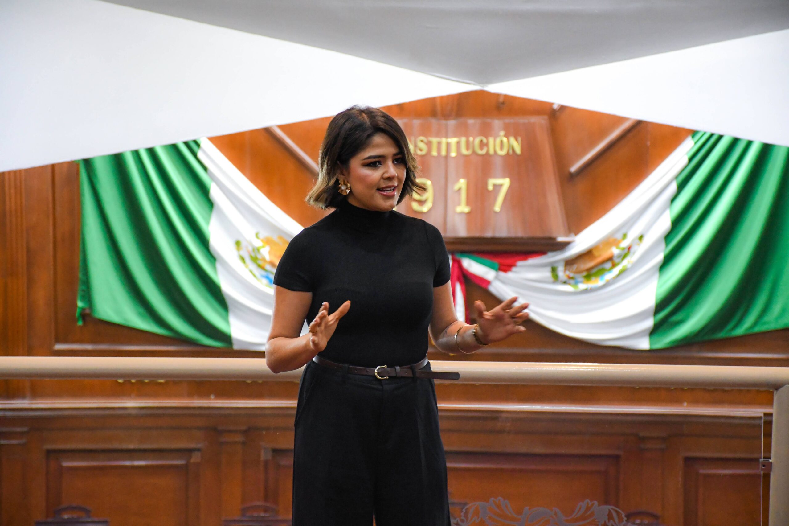 Jóvenes de Aguascalientes participan en Concurso Estatal de Oratoria 2026