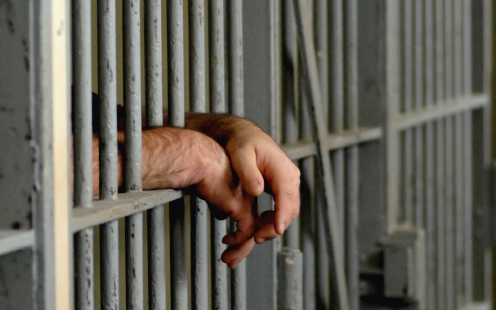 Buscan profesionalizar a custodios; hasta 30% de detenidos llegan en estado de crisis