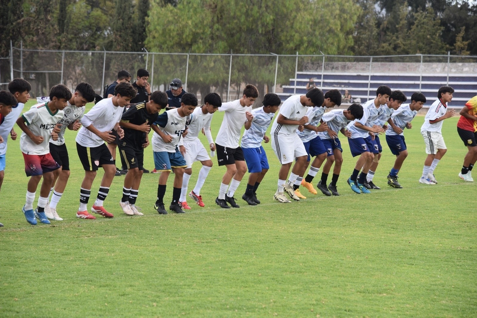 Jóvenes de Jesús María buscan cumplir el sueño de jugar en España