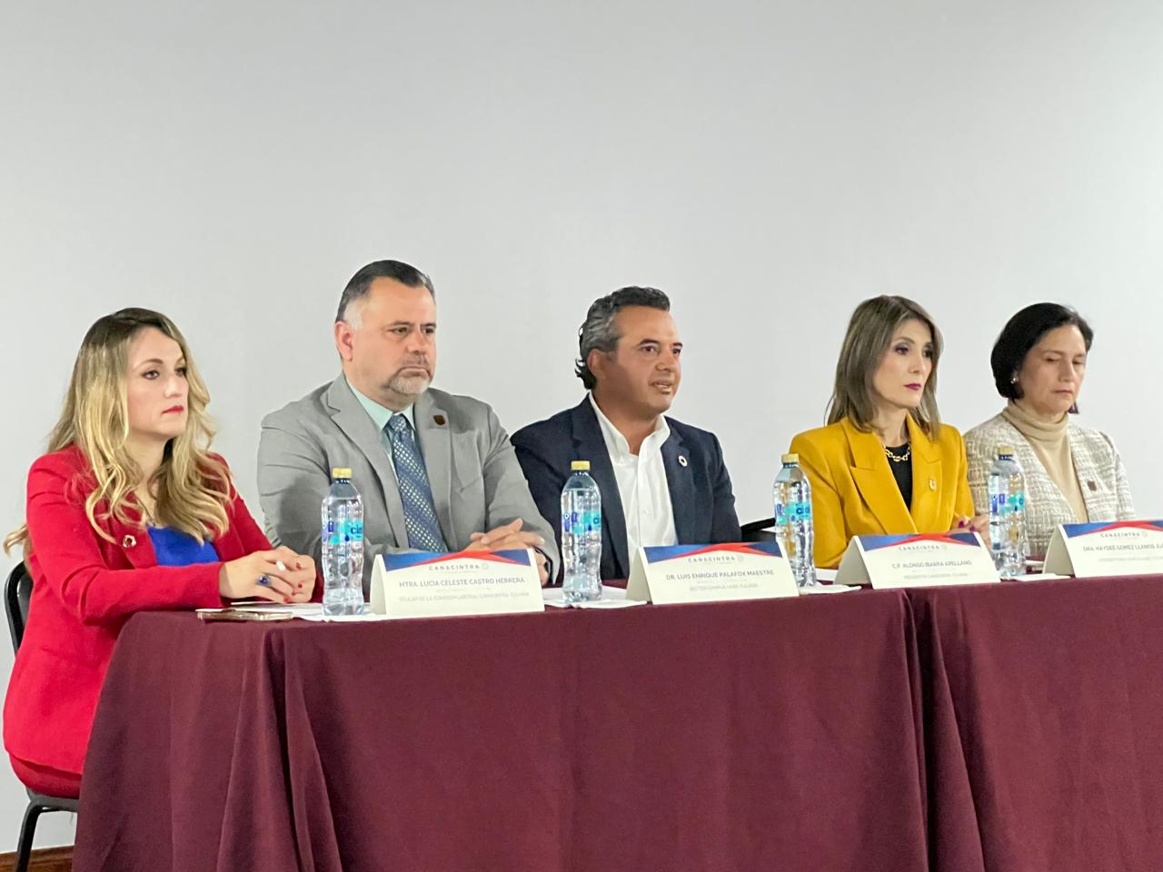Firman Canacintra y UABC alianza para formar talento industrial