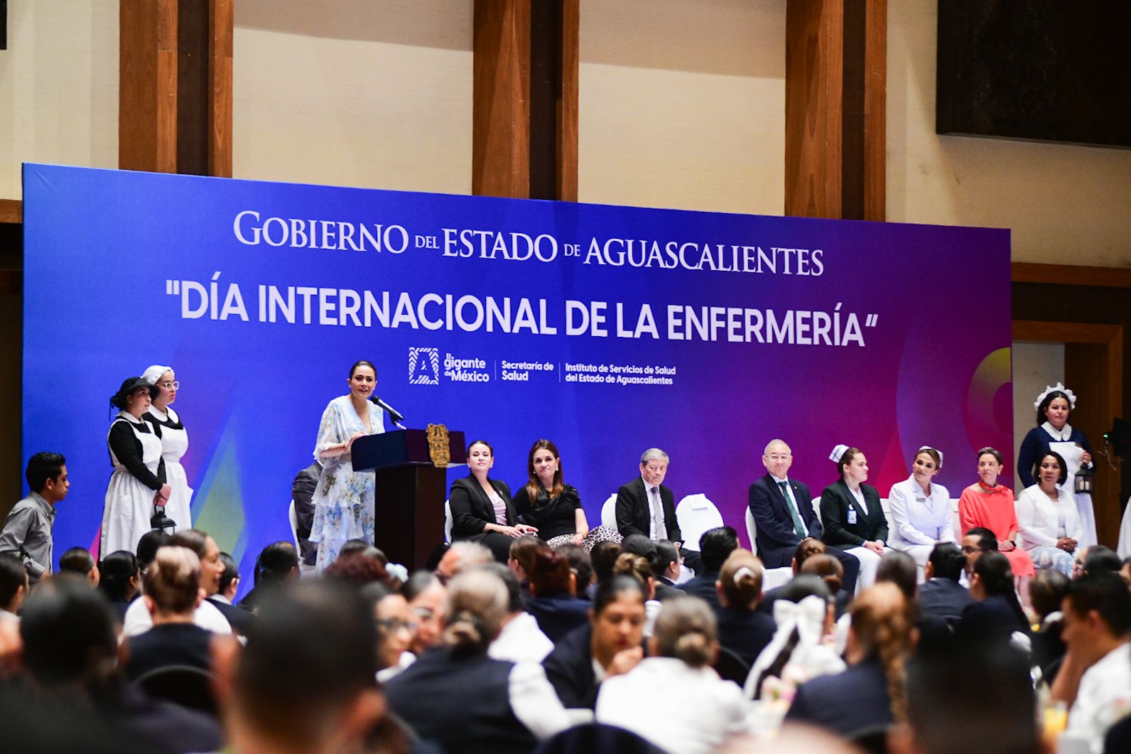 Reconocen a enfermeras y enfermeros de Aguascalientes