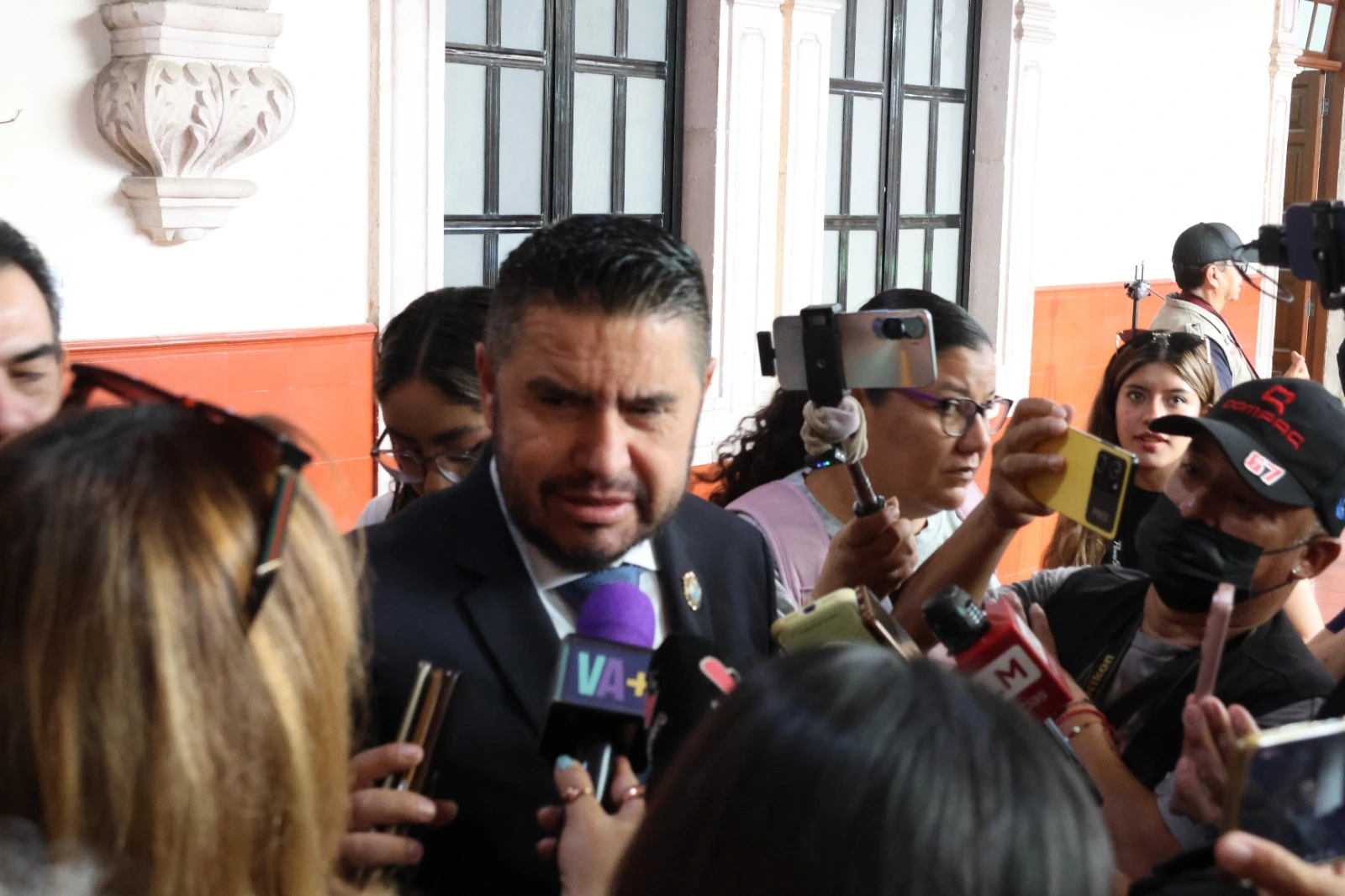 Colaboración con el FBI y otras agencias se realiza con aval federal, asegura fiscal