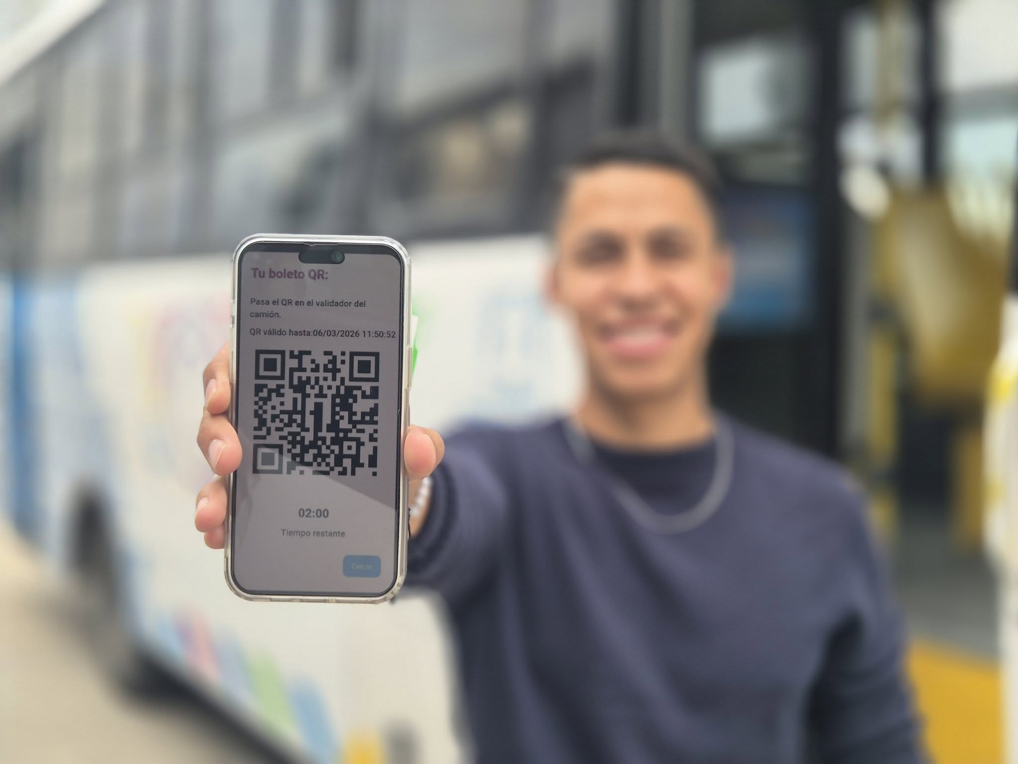 Conoce cómo puedes pagar el pasaje del camión urbano con tu celular