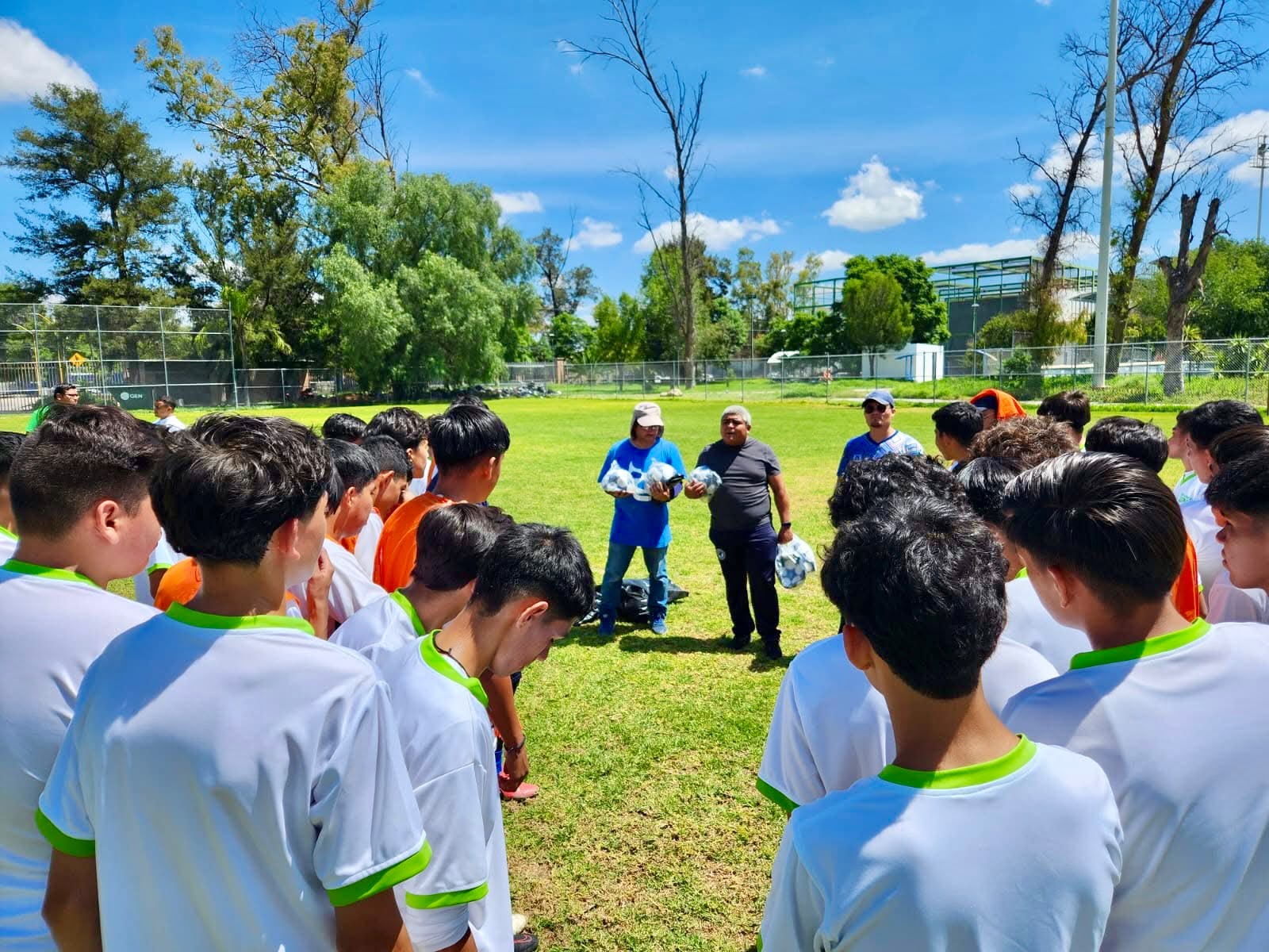 IEA mantendrá abiertas las escuelas el 11 de junio y permitirá actividades por inauguración del Mundial 2026
