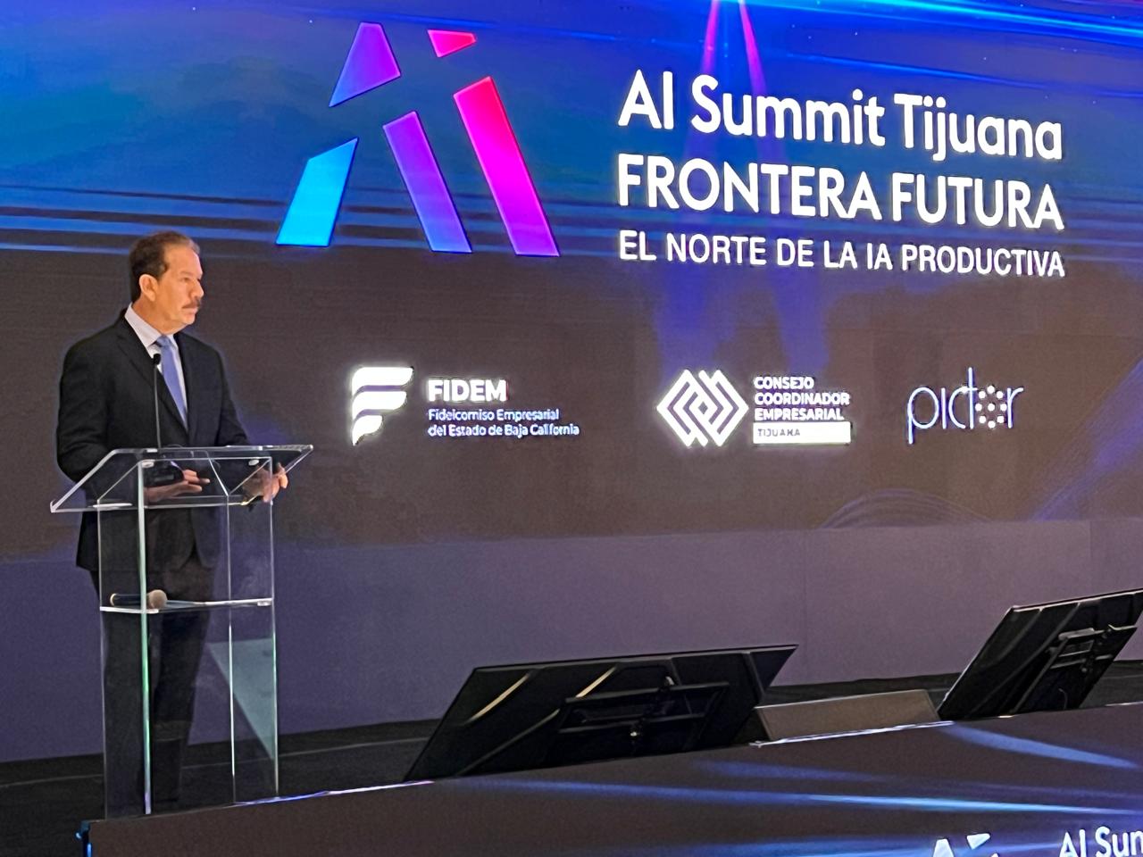 Busca CCE pasar del diálogo a la aplicación de IA en las empresas