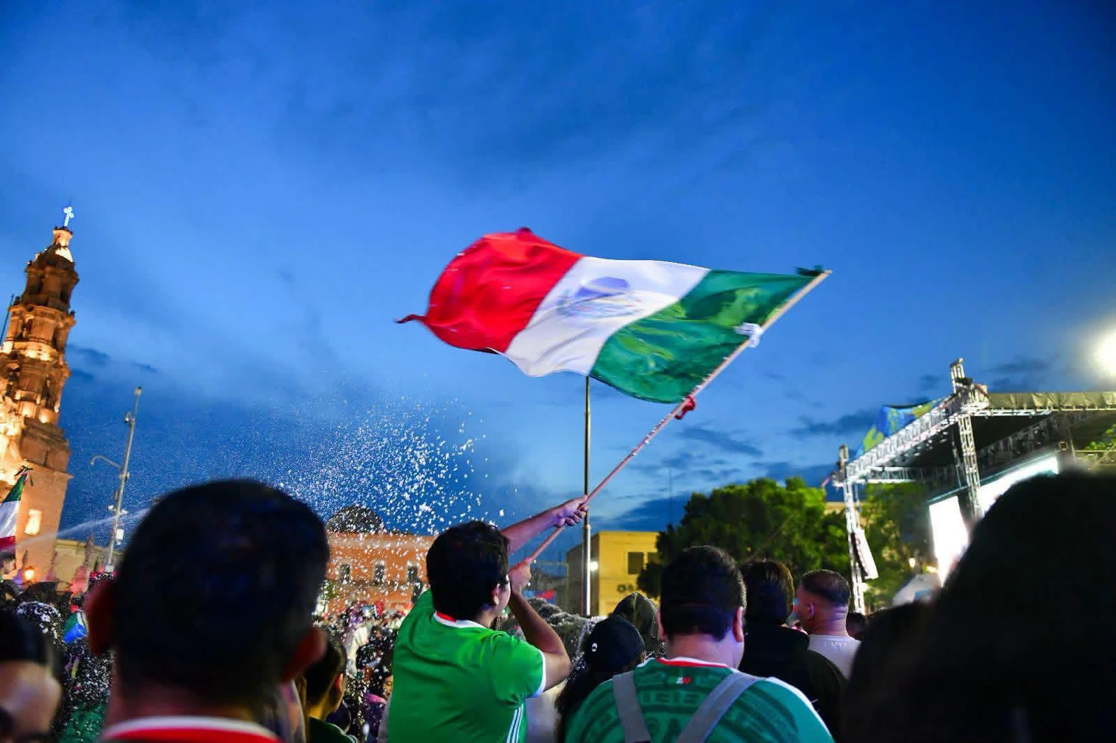 Pese a ambulantaje, restaurantes y otros negocios también ganan durante el Mundial 2026