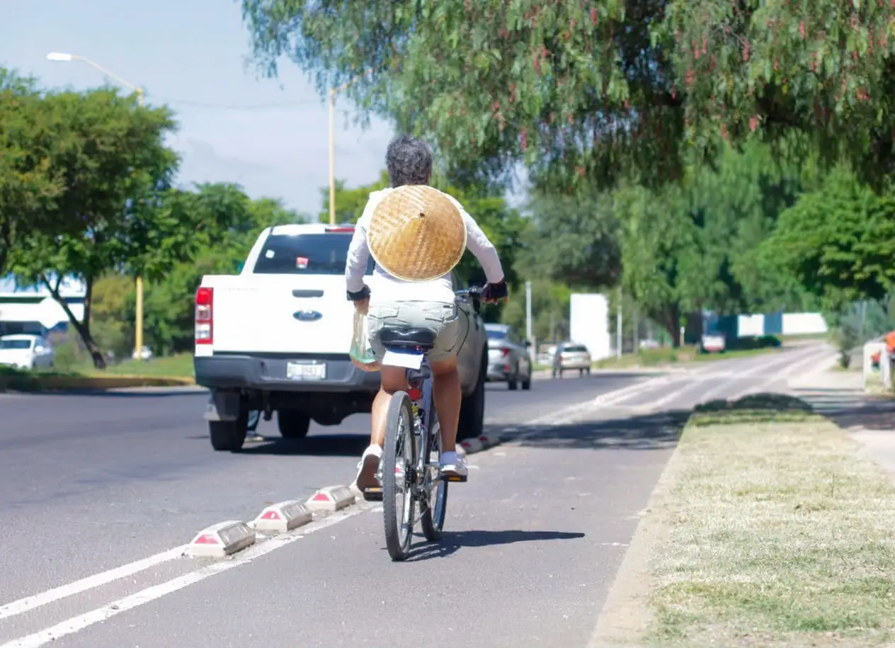 Tránsito recomienda a ciclistas evitar avenidas sin ciclovía para reducir riesgos