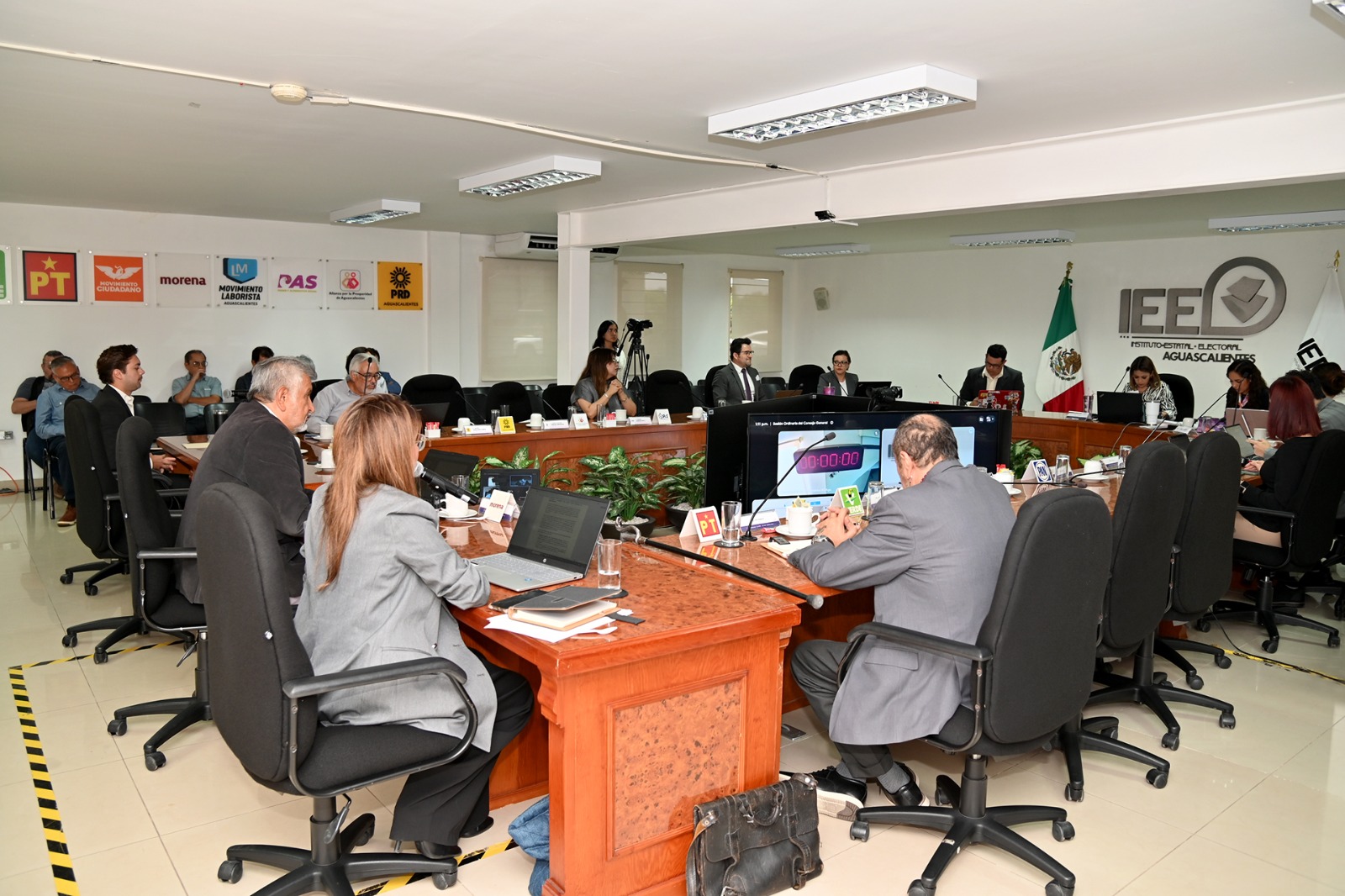IEE perfila nuevos criterios de paridad tras fallo del Tribunal Electoral