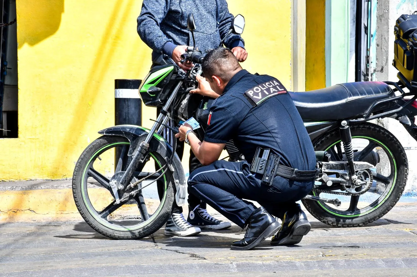 Emite Policía Municipal recomendaciones de seguridad para motociclistas