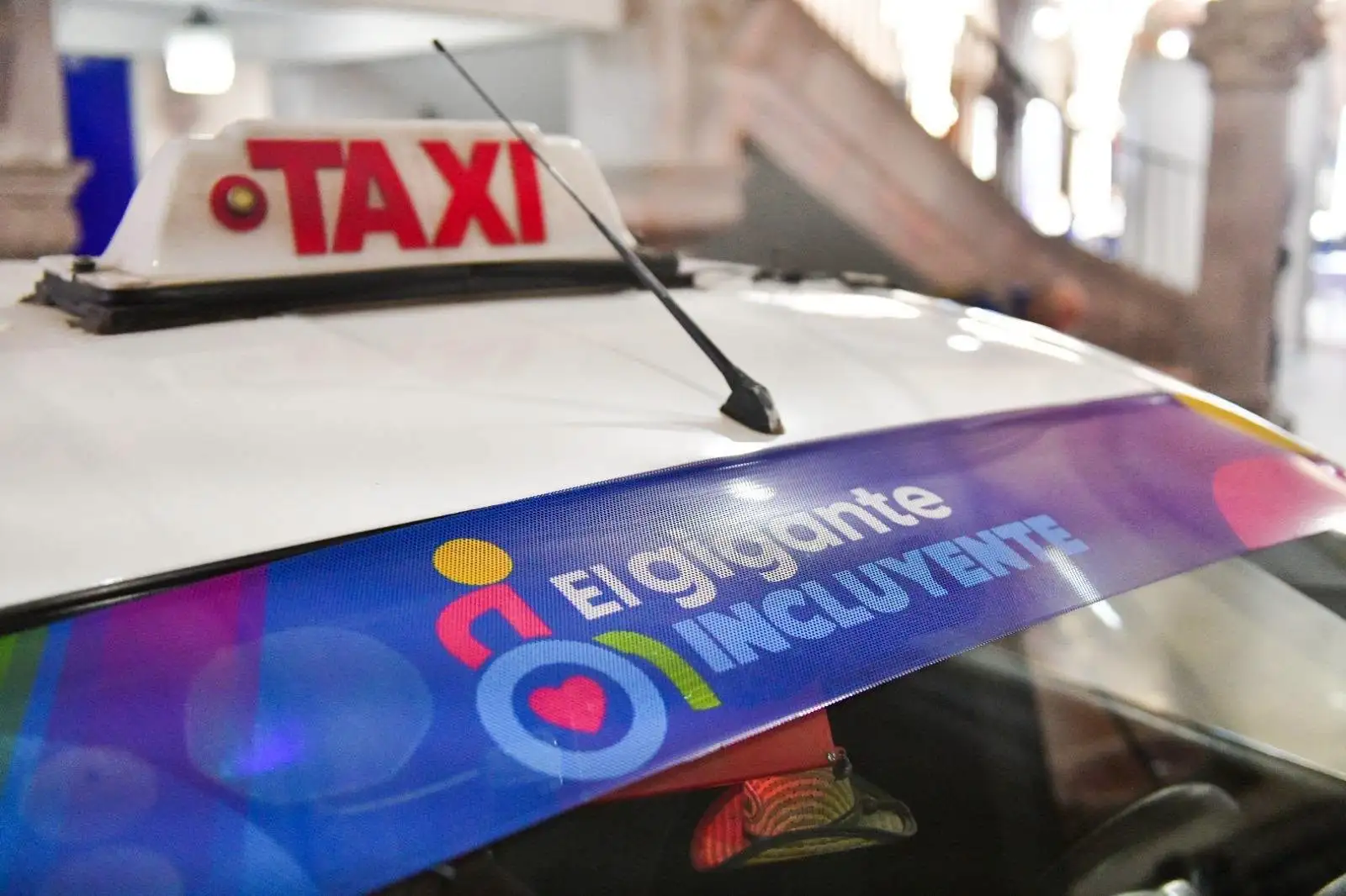 Otorgarán hasta 115 concesiones para taxis accesibles en Aguascalientes