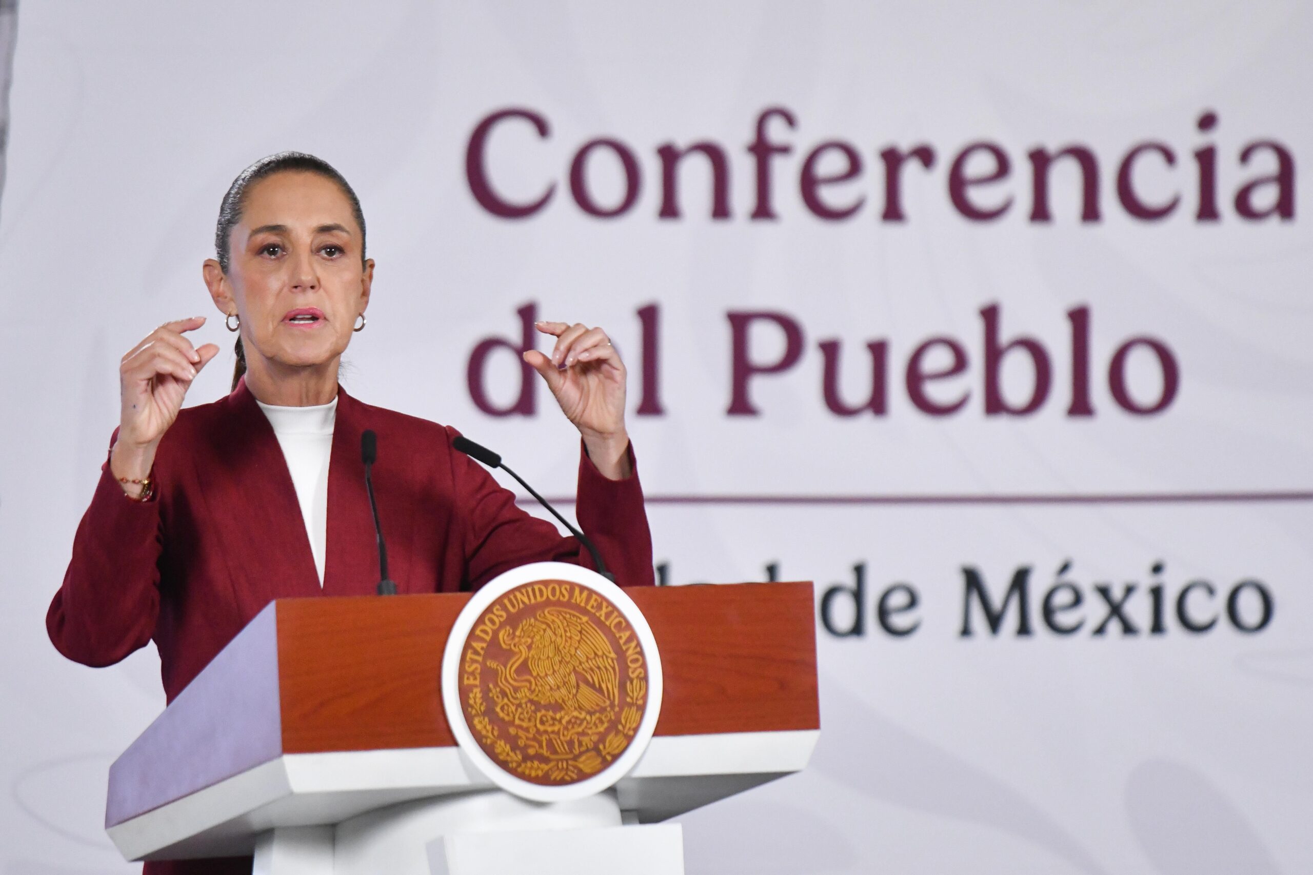 Sheinbaum rechaza que nuevo reglamento de radio y TV implique censura