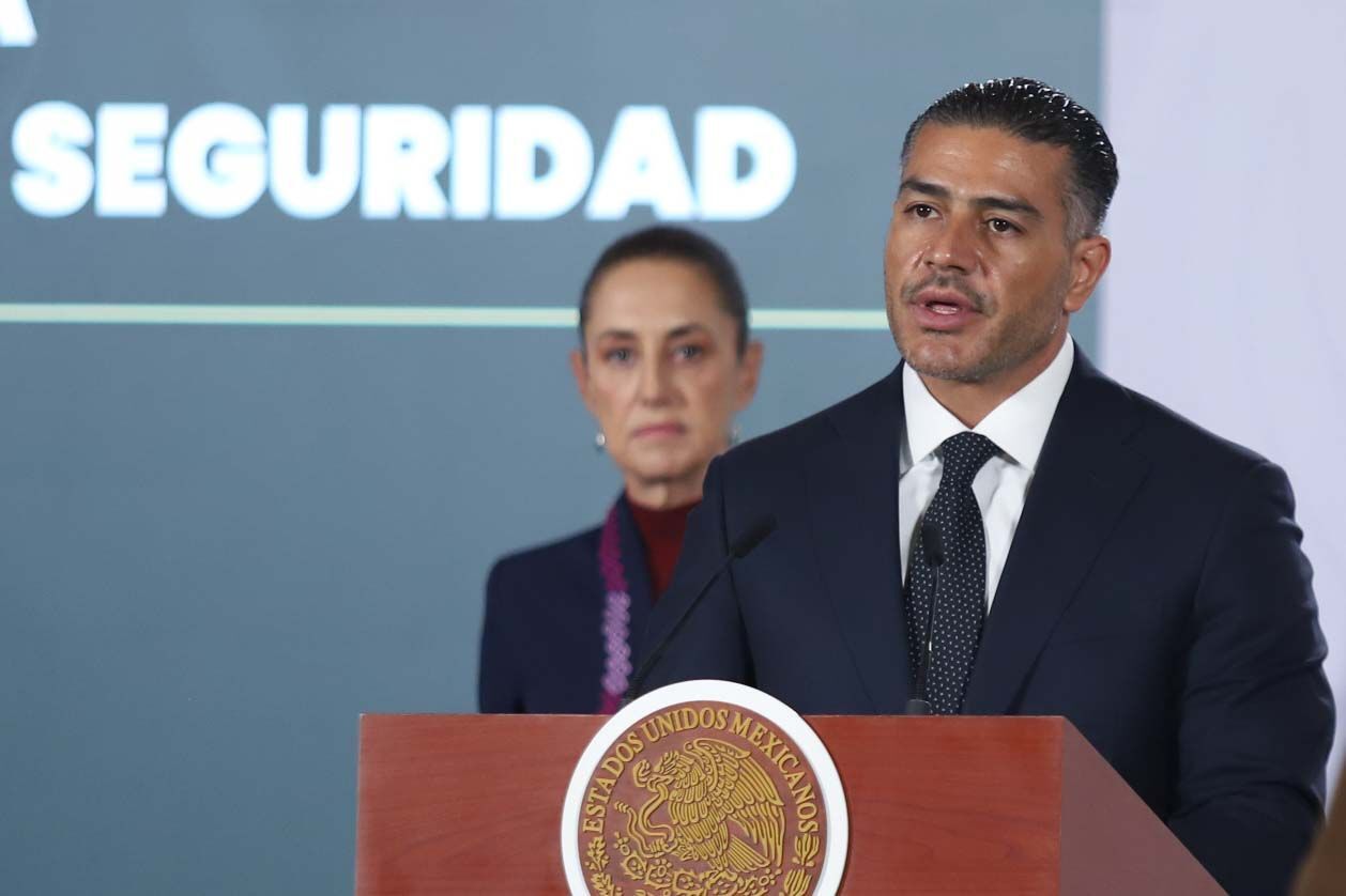 Detienen en Michoacán a presunto integrante de Los Caballeros Templarios y a 11 acusados de extorsionar al sector aguacatero