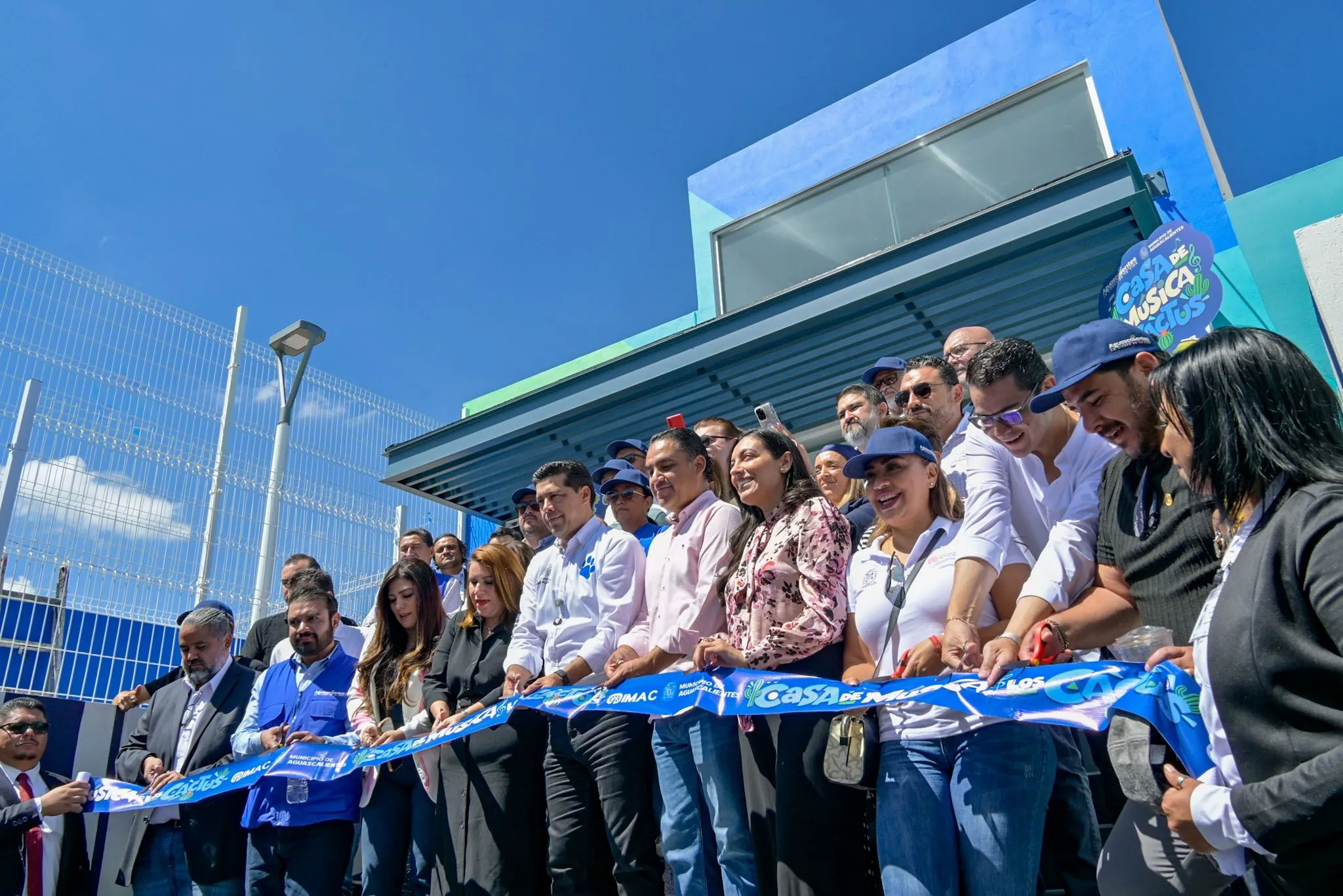 Inauguran Casa de Música Los Cactus