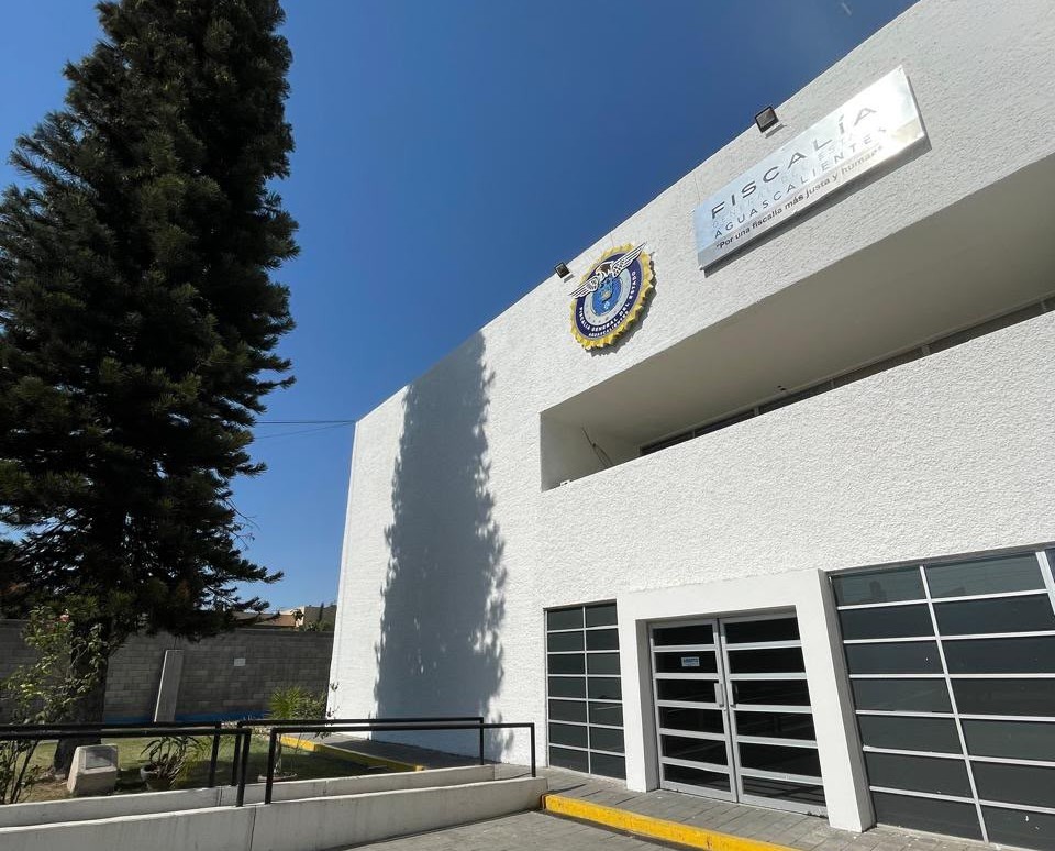 Amparos mantienen pendiente detención de sacerdote acusado de abuso sexual: FGE