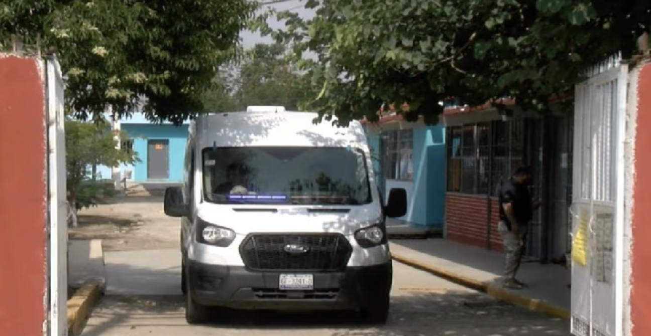 Suspenden clases en primaria de Silao tras localizar a hombre sin vida dentro del plantel