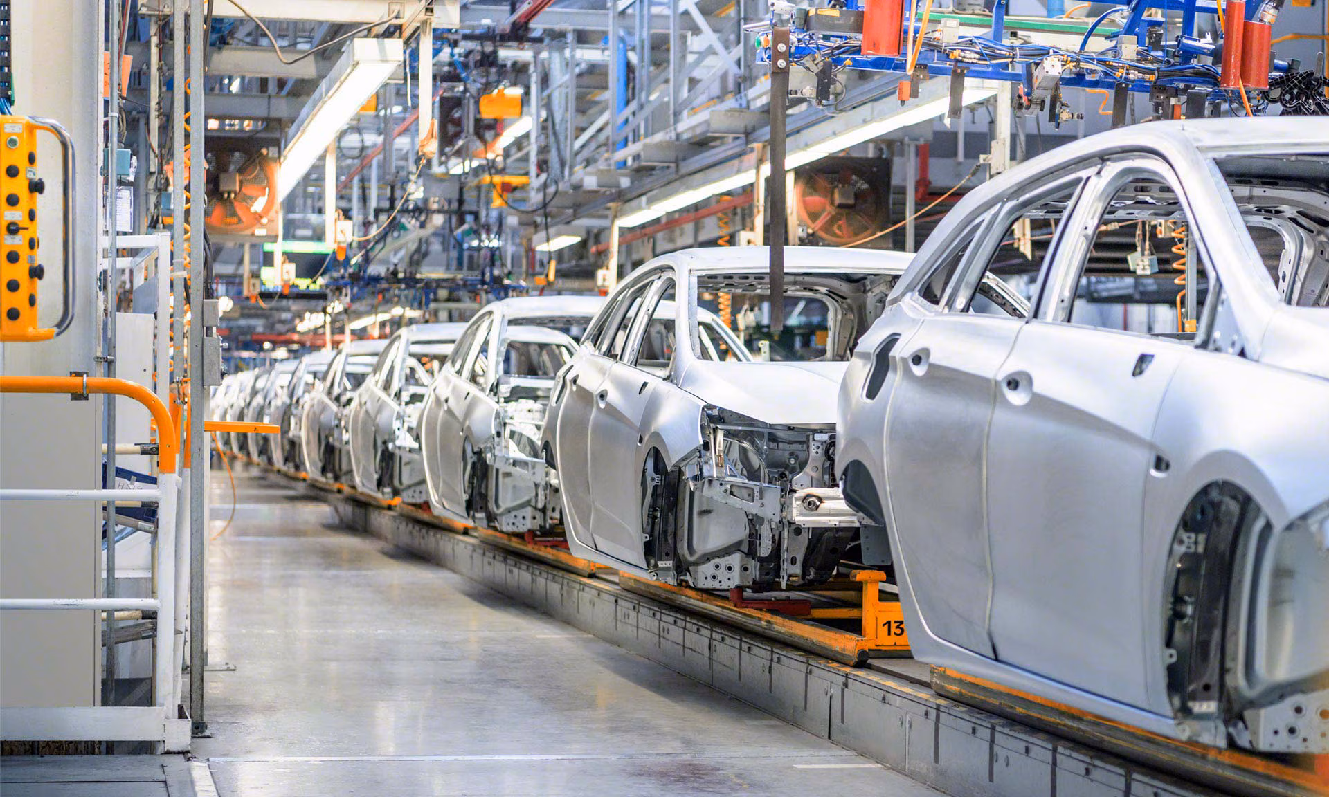 Empresarios piden diversificar economía de Aguascalientes ante incertidumbre en sector automotriz