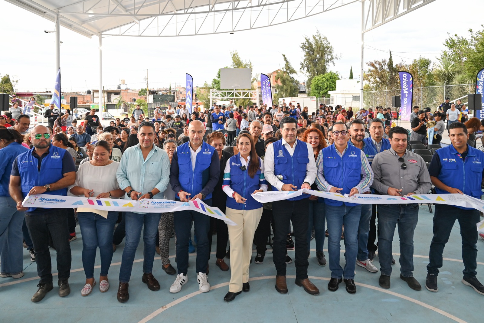 Más espacios para las familias del oriente; Tere Jiménez entrega cancha en Guadalupe Peralta