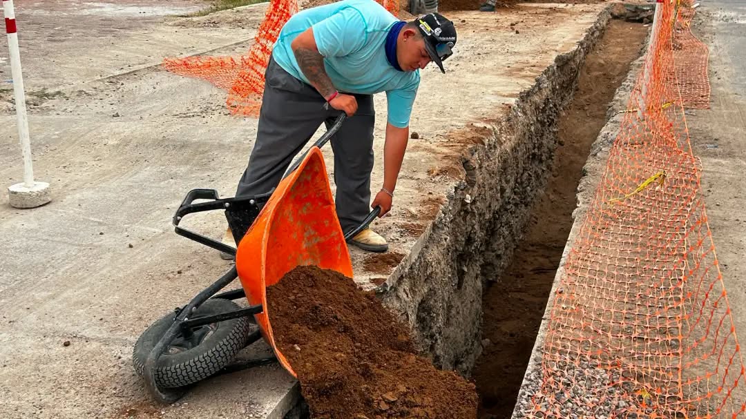 Mejoran vialidades en el fraccionamiento Canteras de San José