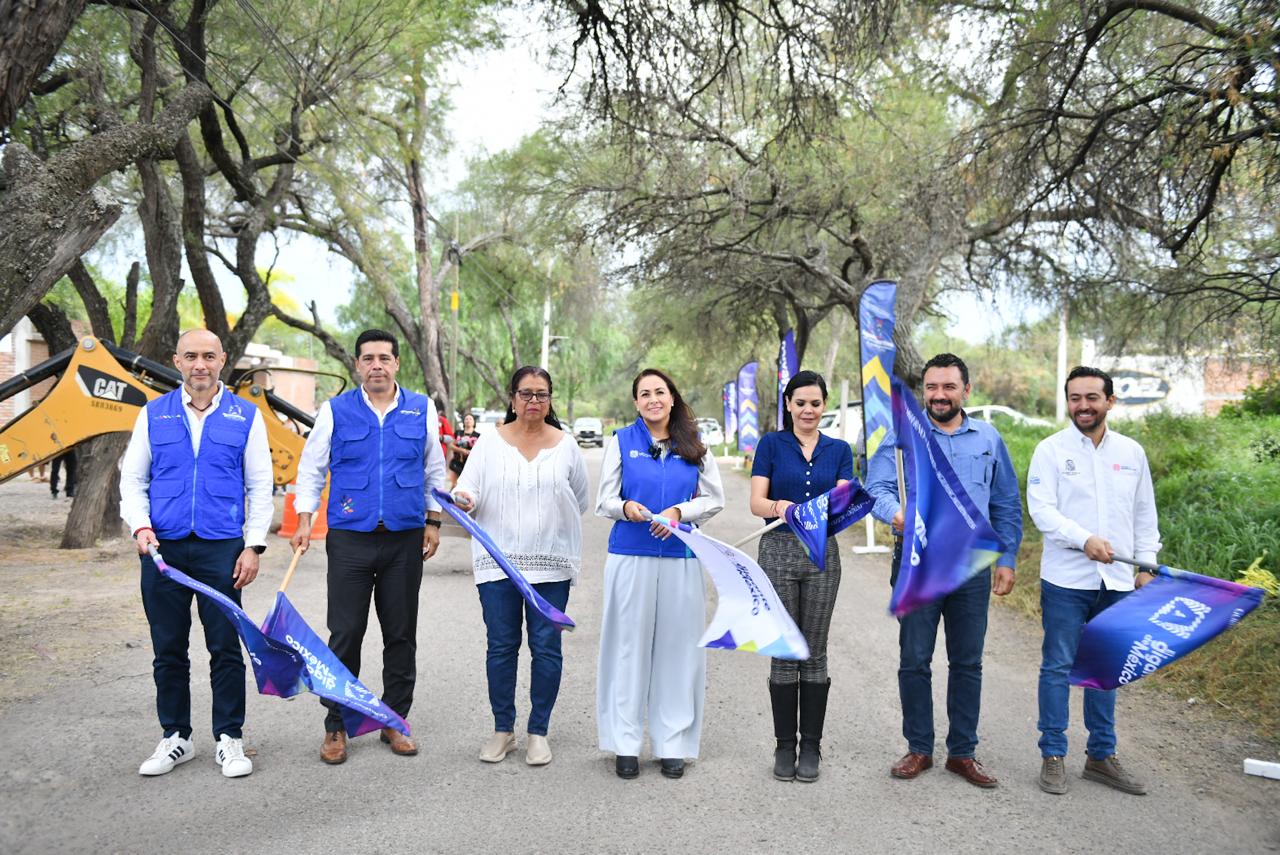 Tere Jiménez pone en marcha rehabilitación del camino a Los Negritos; beneficiará a 2 mil personas