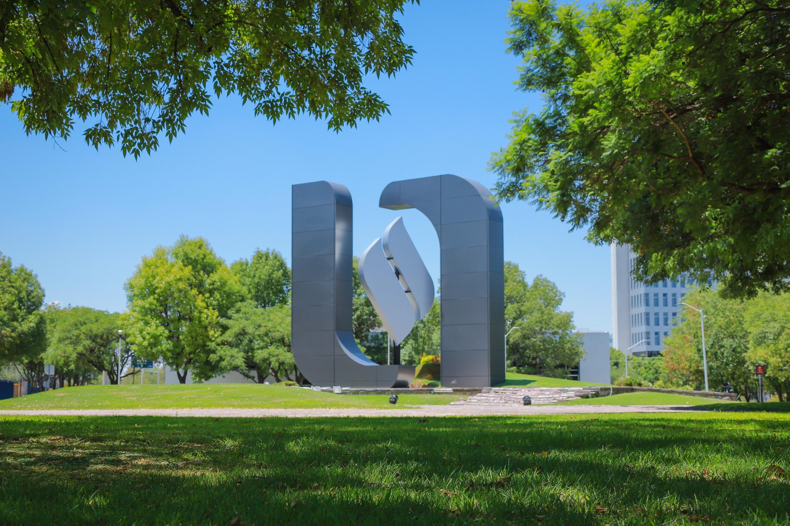 Hay una orden de aprehensión pendiente por Estafa Ponzi de la UAA: Fiscalía