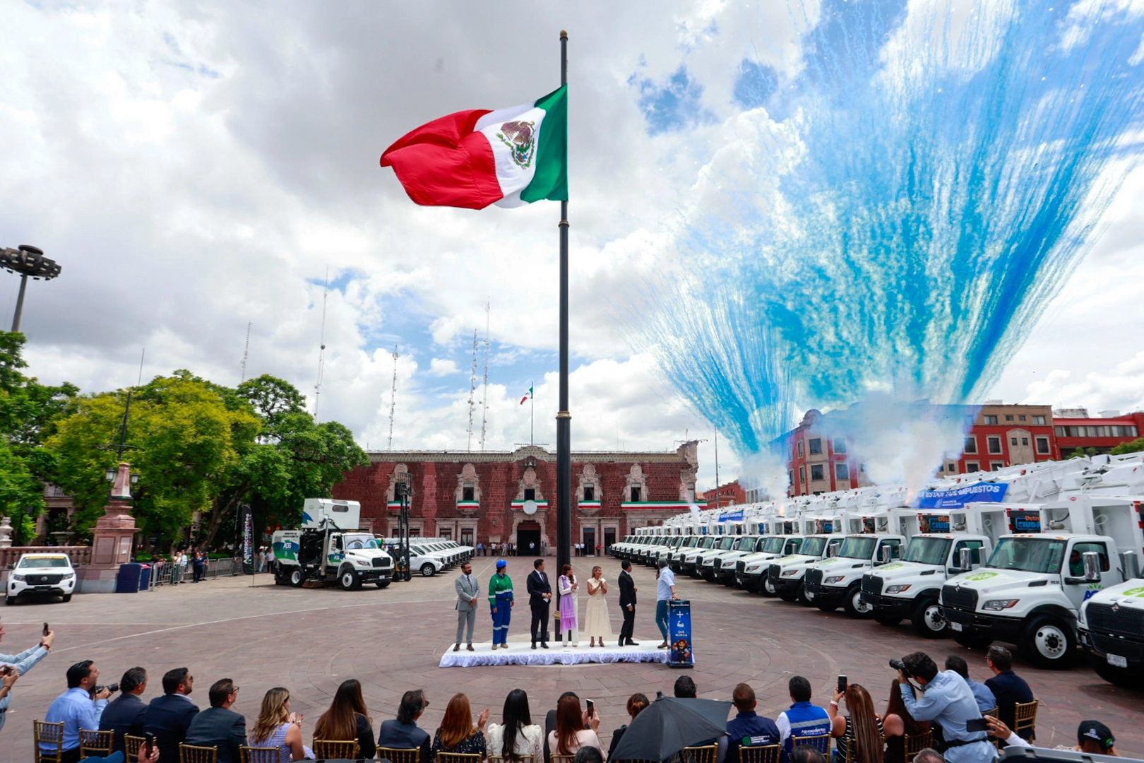 20 nuevos camiones recolectores y 1000 contenedores para Aguascalientes