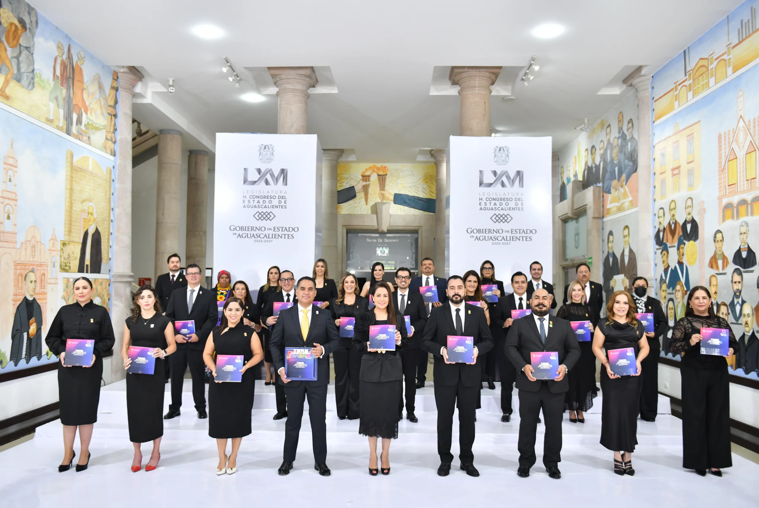 Congreso del Estado recibe cuarto informe de gobierno de Tere Jiménez