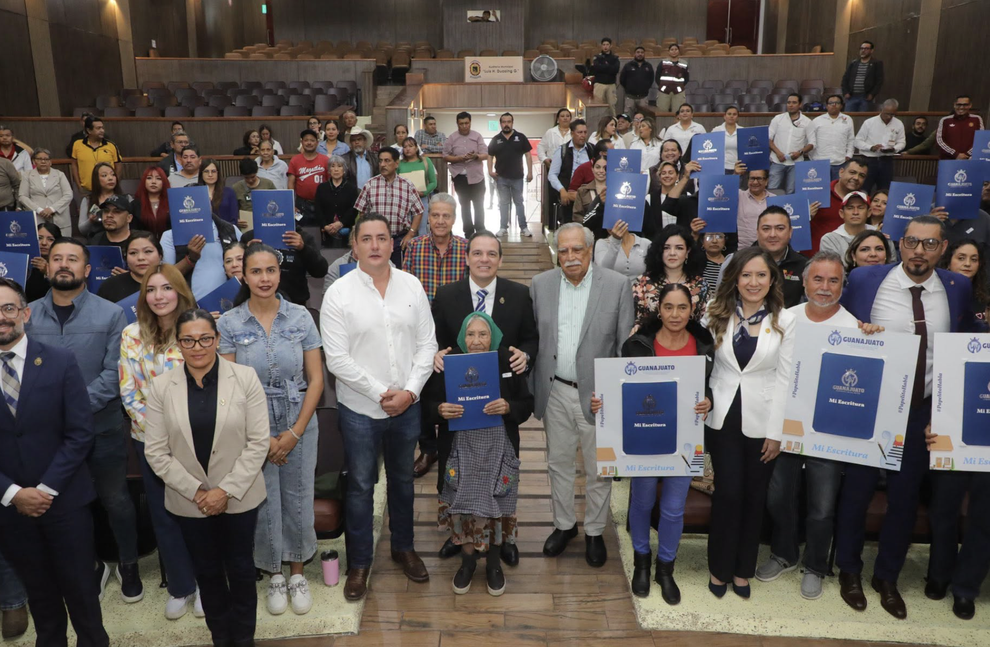 Programa “Papelito Habla”: 72 familias de Valle de Santiago reciben escrituras y aseguran su patrimonio