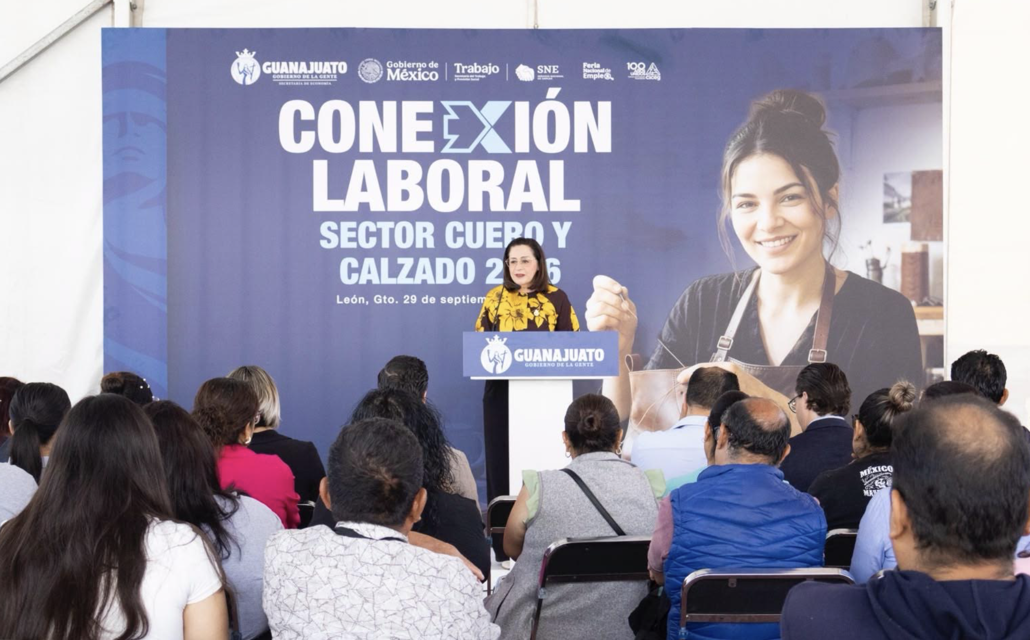 Ofertan más de 300 vacantes para fortalecer al sector cuero-calzado en León