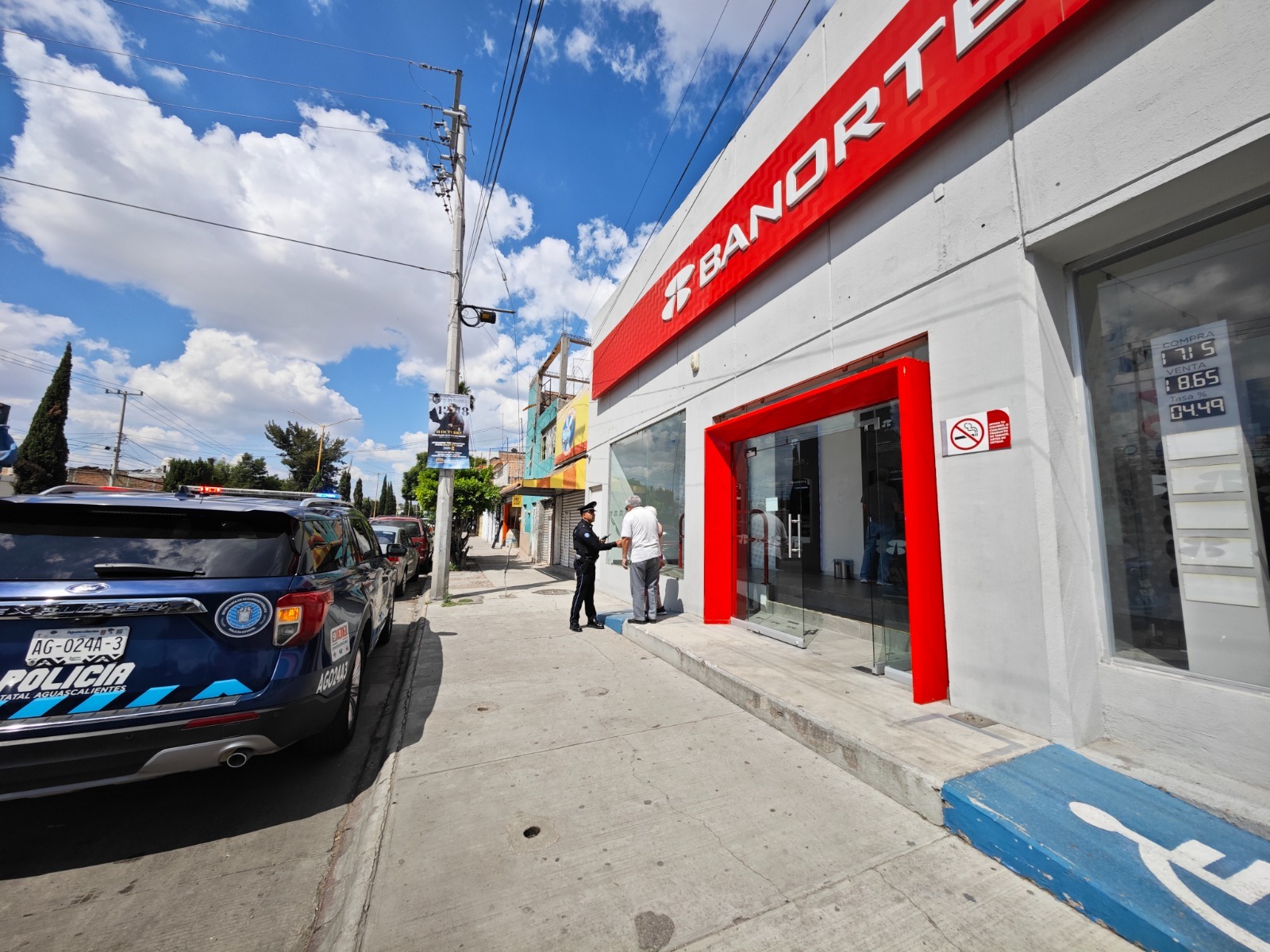 Policía Estatal ofrece acompañamiento para realizar traslados de dinero de forma segura