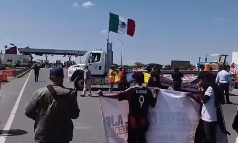Productores toman caseta de la carretera Aguascalientes – Zacatecas: piden precios justos para el campo