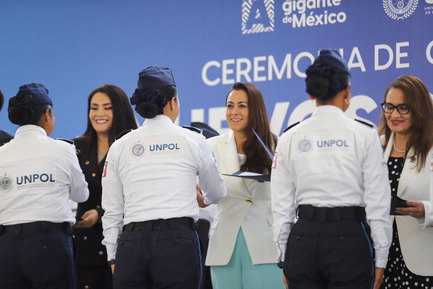 Tere Jiménez fortalece la seguridad con nuevos oficiales y más infraestructura en la Universidad de la Policía