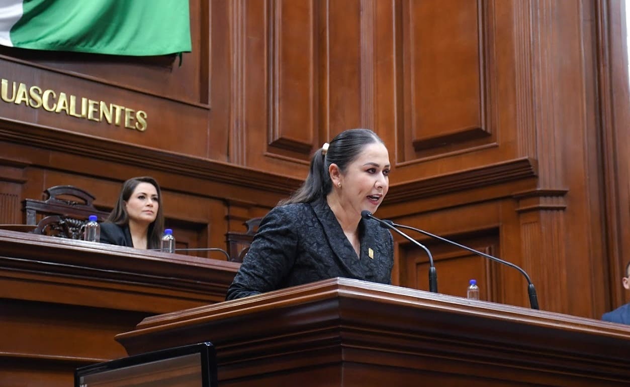 Diputada rechaza iniciativa sobre libre desarrollo de la personalidad en escuelas 